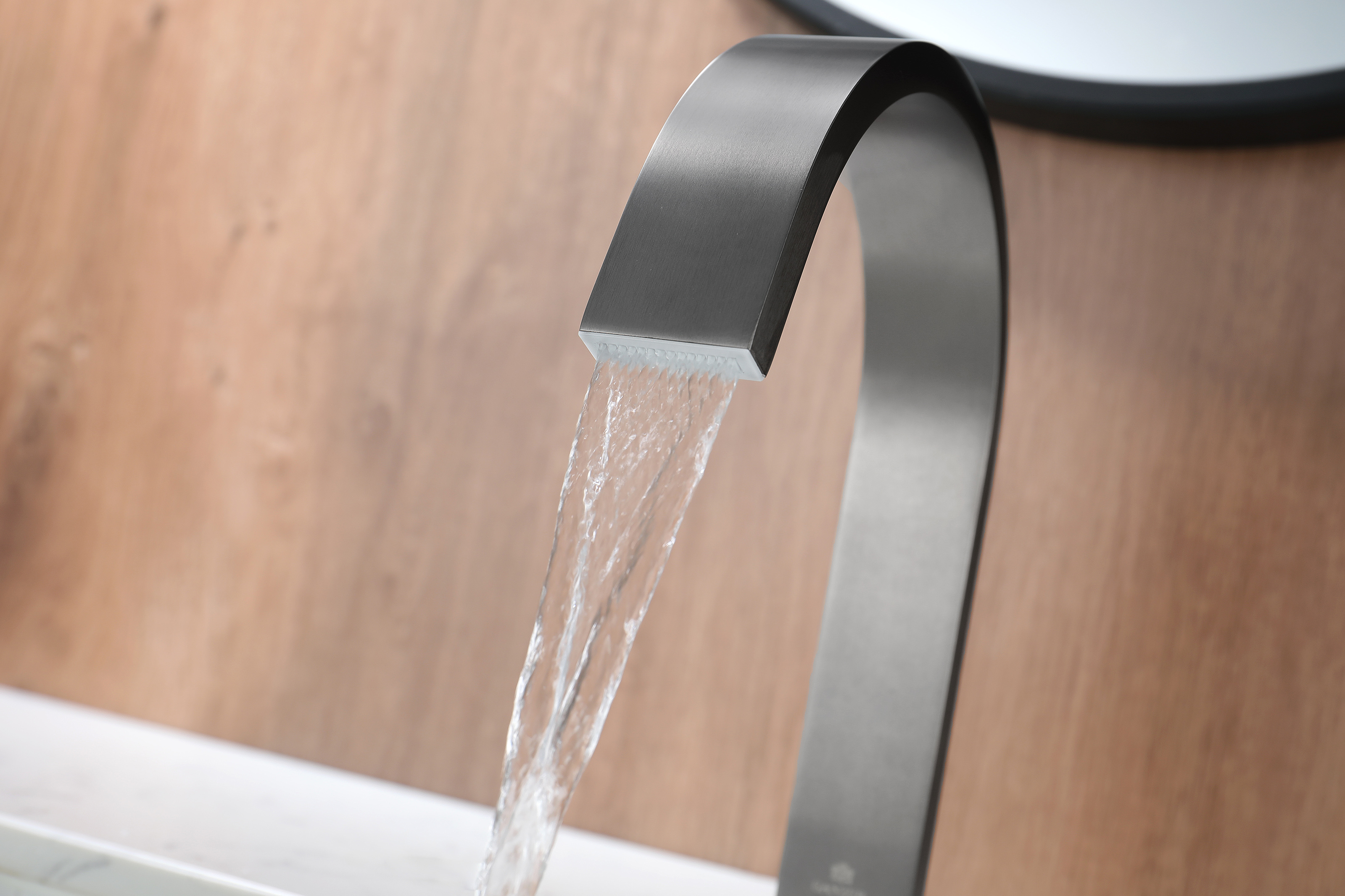 01111-Q Смеситель на борт раковины (2-отв,ГРАФИТ)  GANZER (10/1шт)