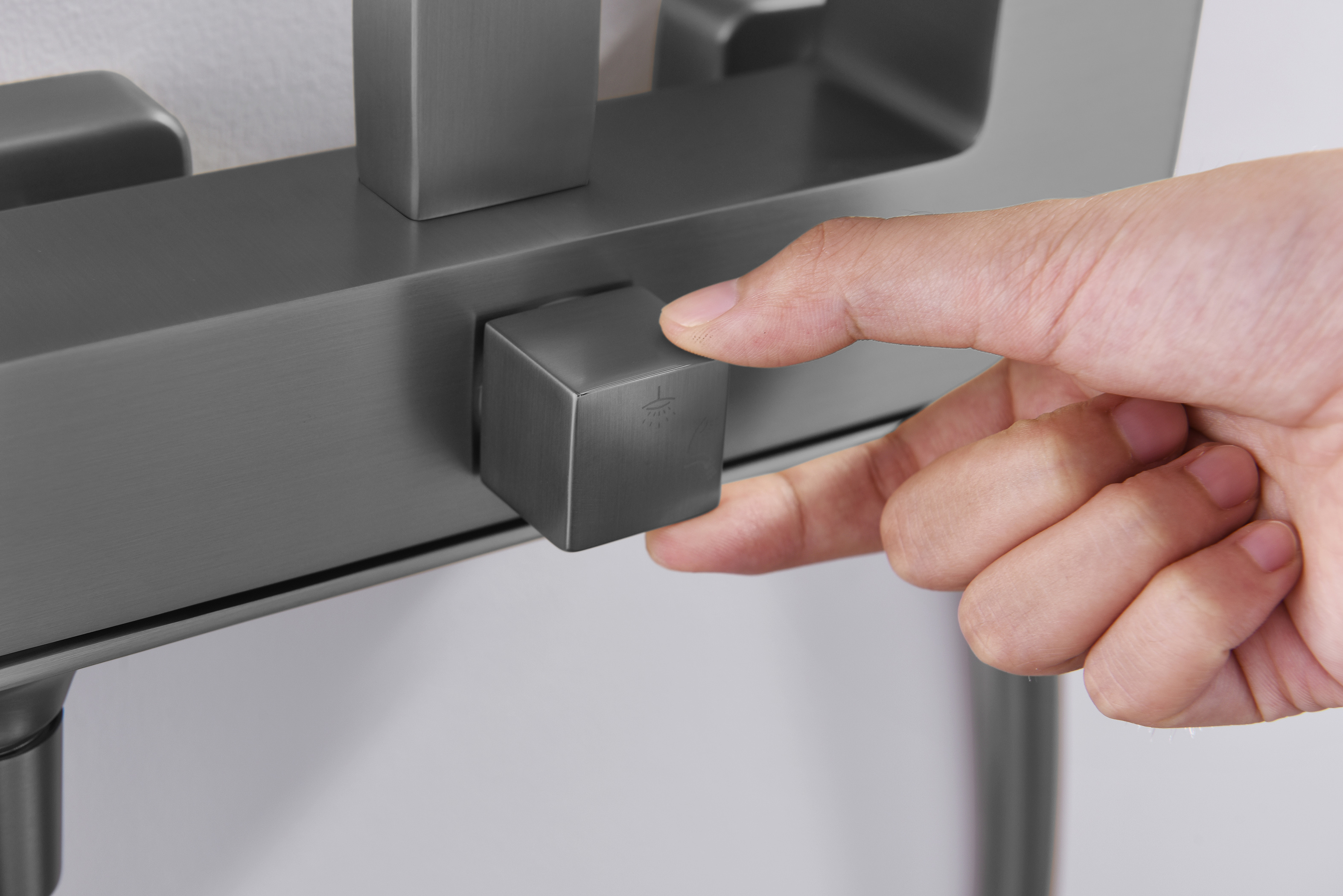 05162-Q Душевая система (ГРАФИТ) GANZER (5/1шт)