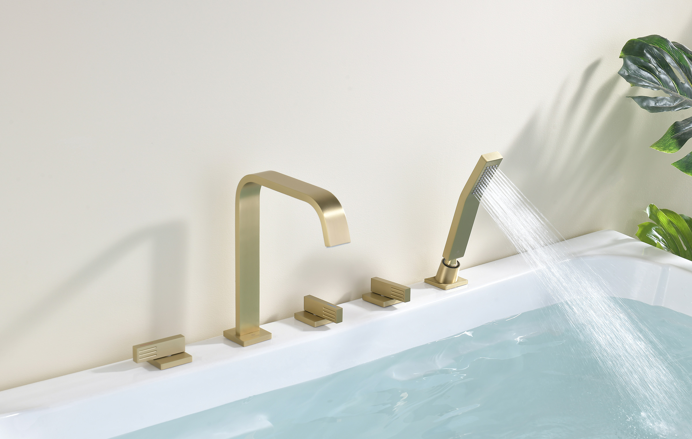 01133-S Смеситель на борт ванны (5-отв,Мат. Золото)  GANZER (10/1шт)