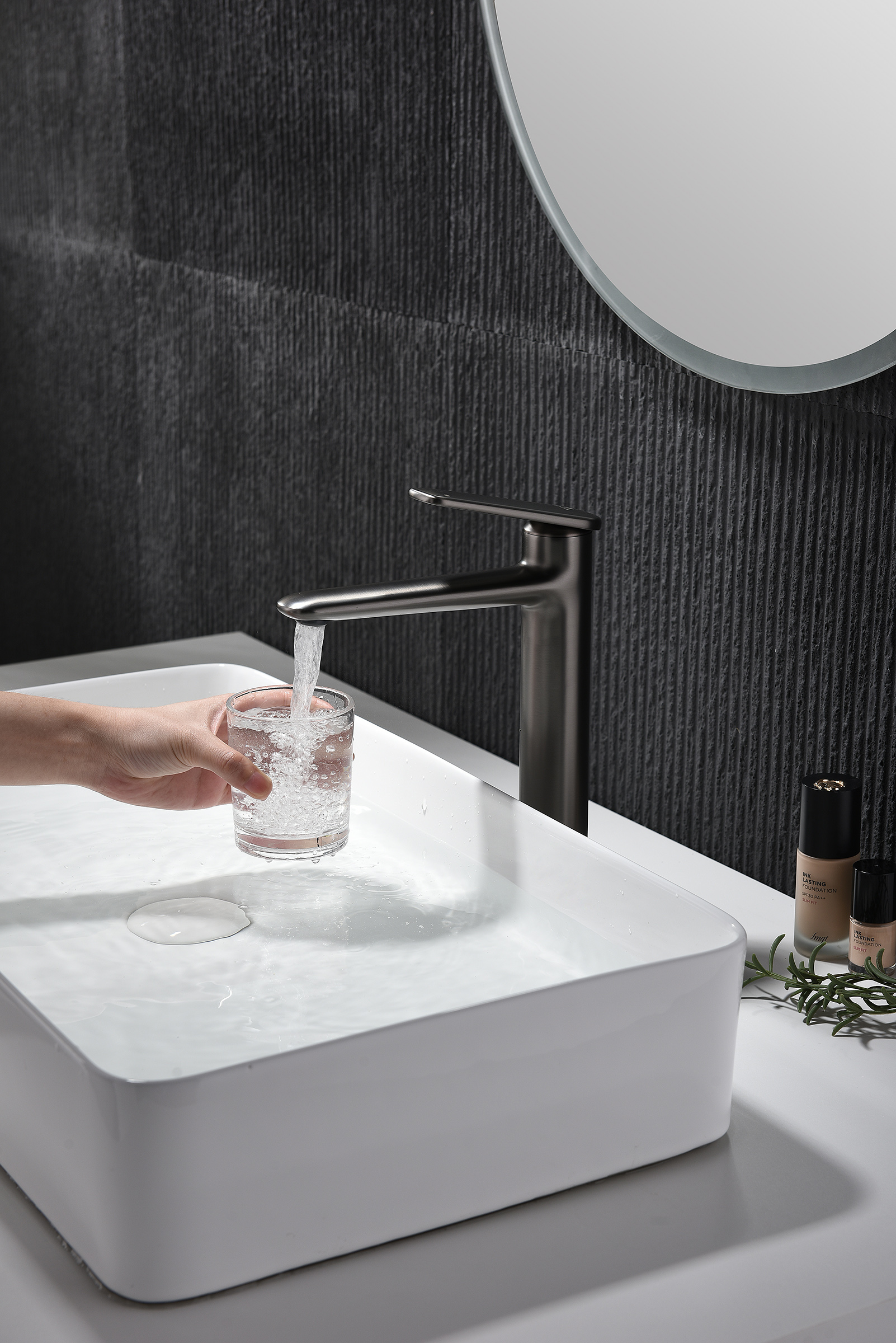 02112-Q Смеситель од. для раковины-чаши (ГРАФИТ) GANZER (10/1шт)