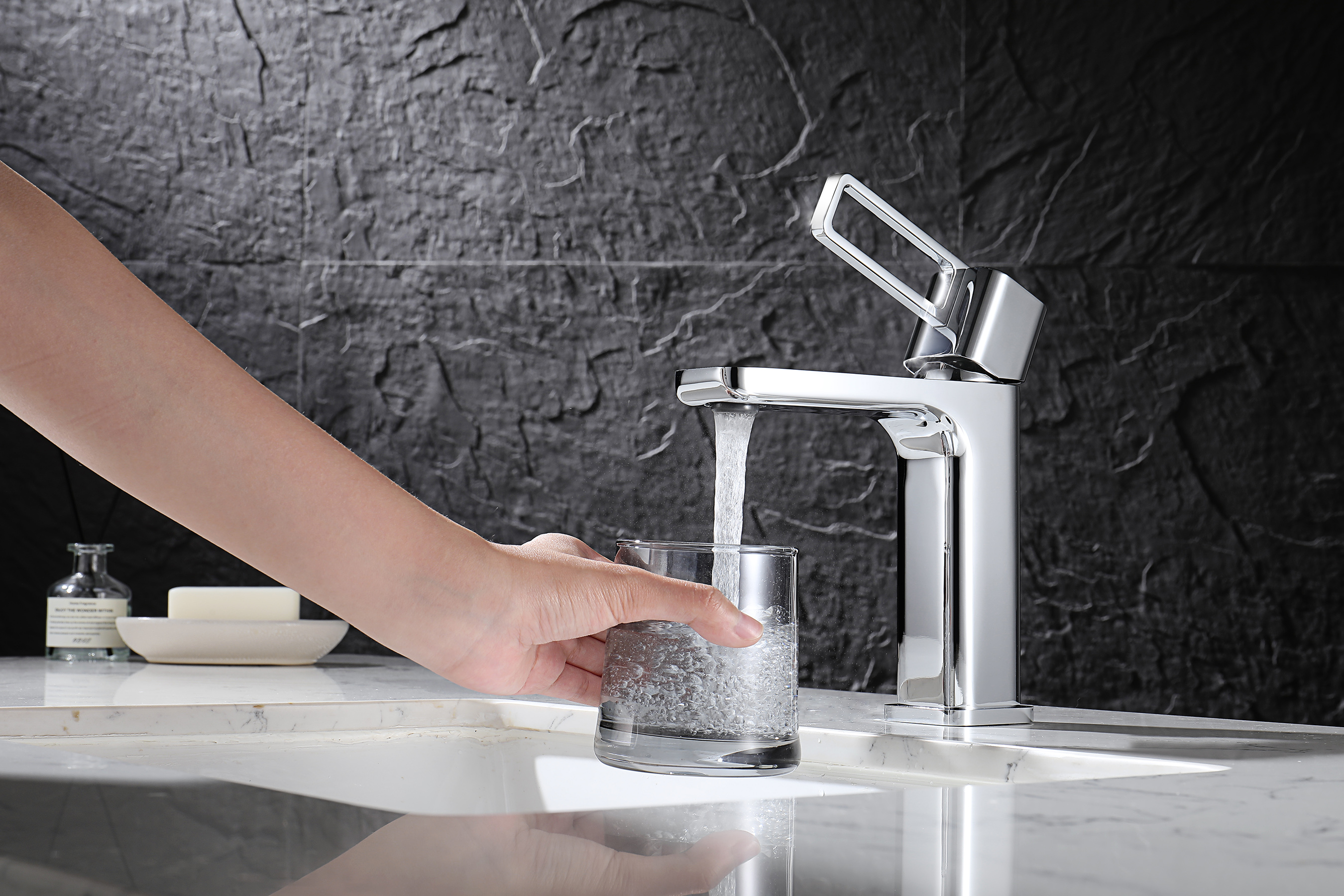 12111 Смеситель од. для раковины (ХРОМ) GANZER (10/1шт)