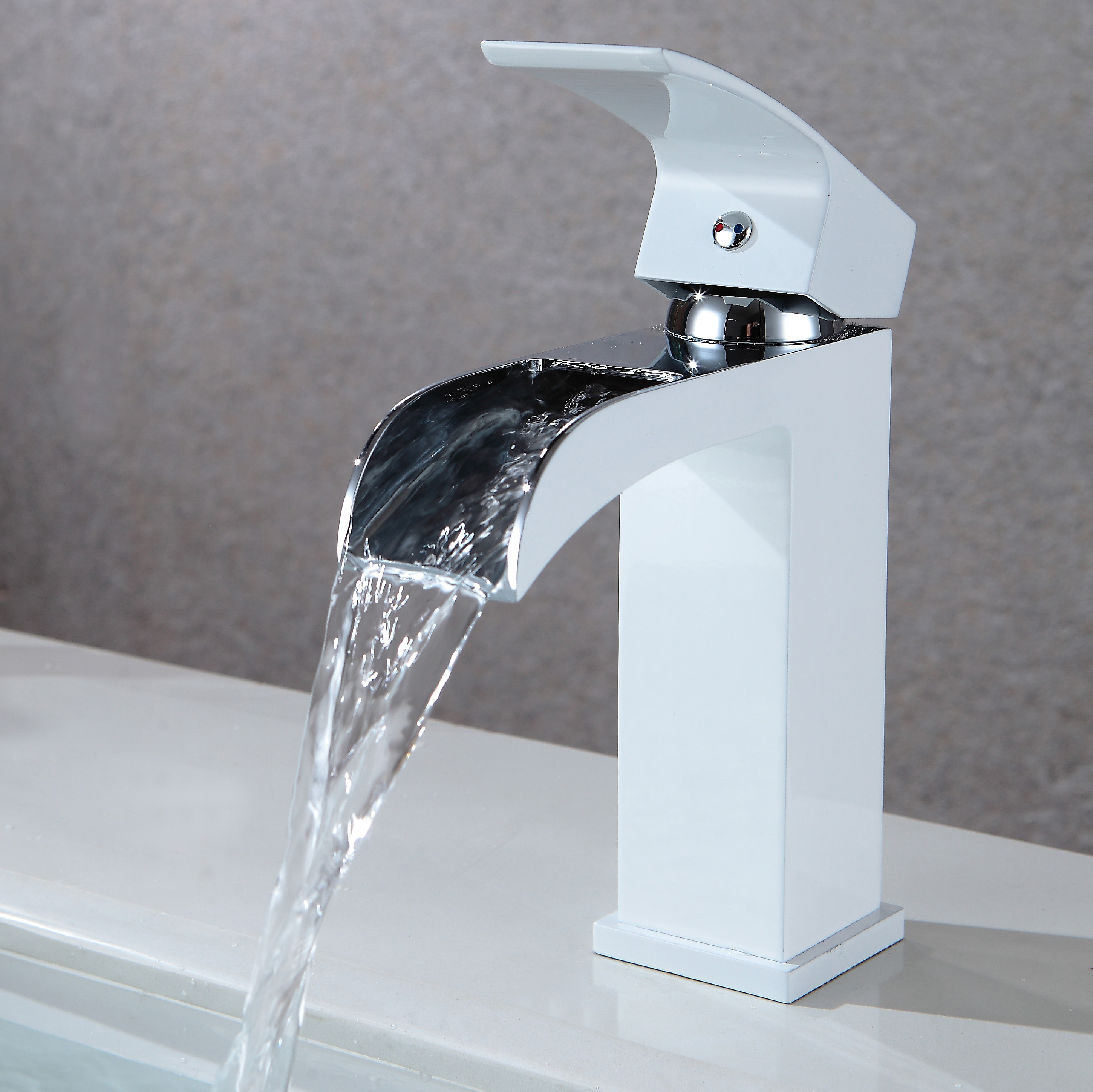 44014-F Смеситель для умыв. белый (ВОДОПАД) GANZER  (10/1шт) Л/К