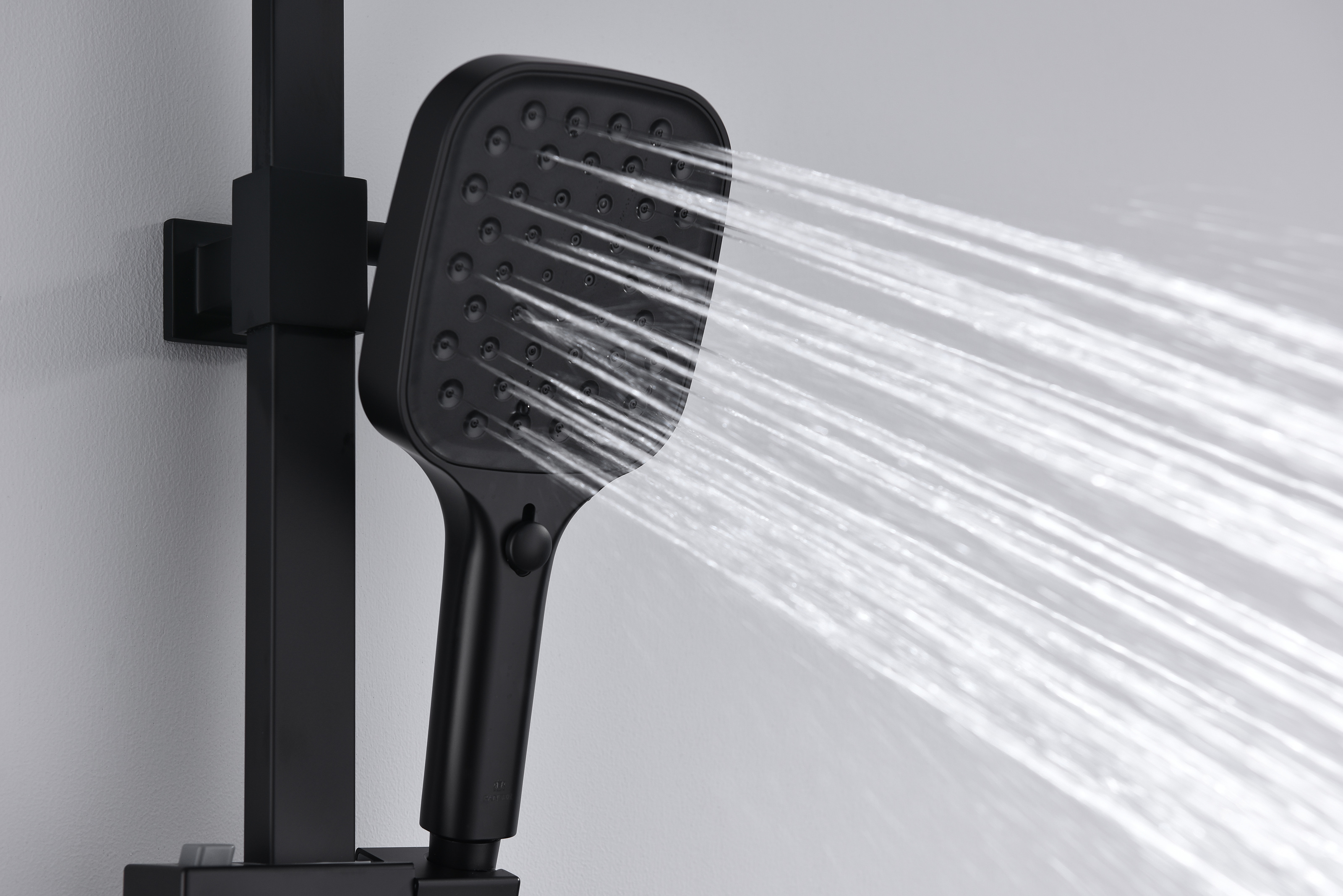 05162-C Душевая система (ЧЕРНЫЙ) GANZER (5/1шт)