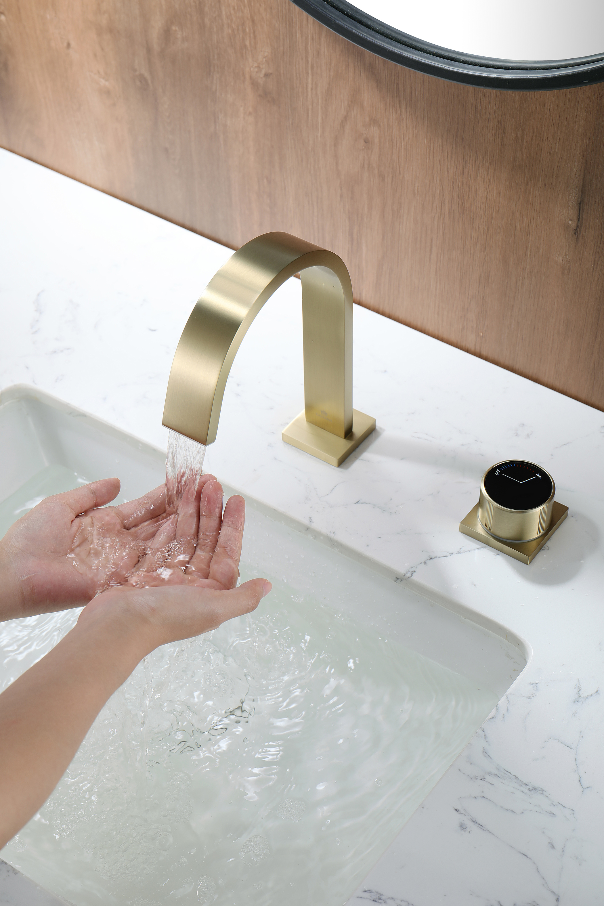 01111-S Смеситель на борт раковины (2-отв,Мат. Золото)  GANZER (10/1шт)