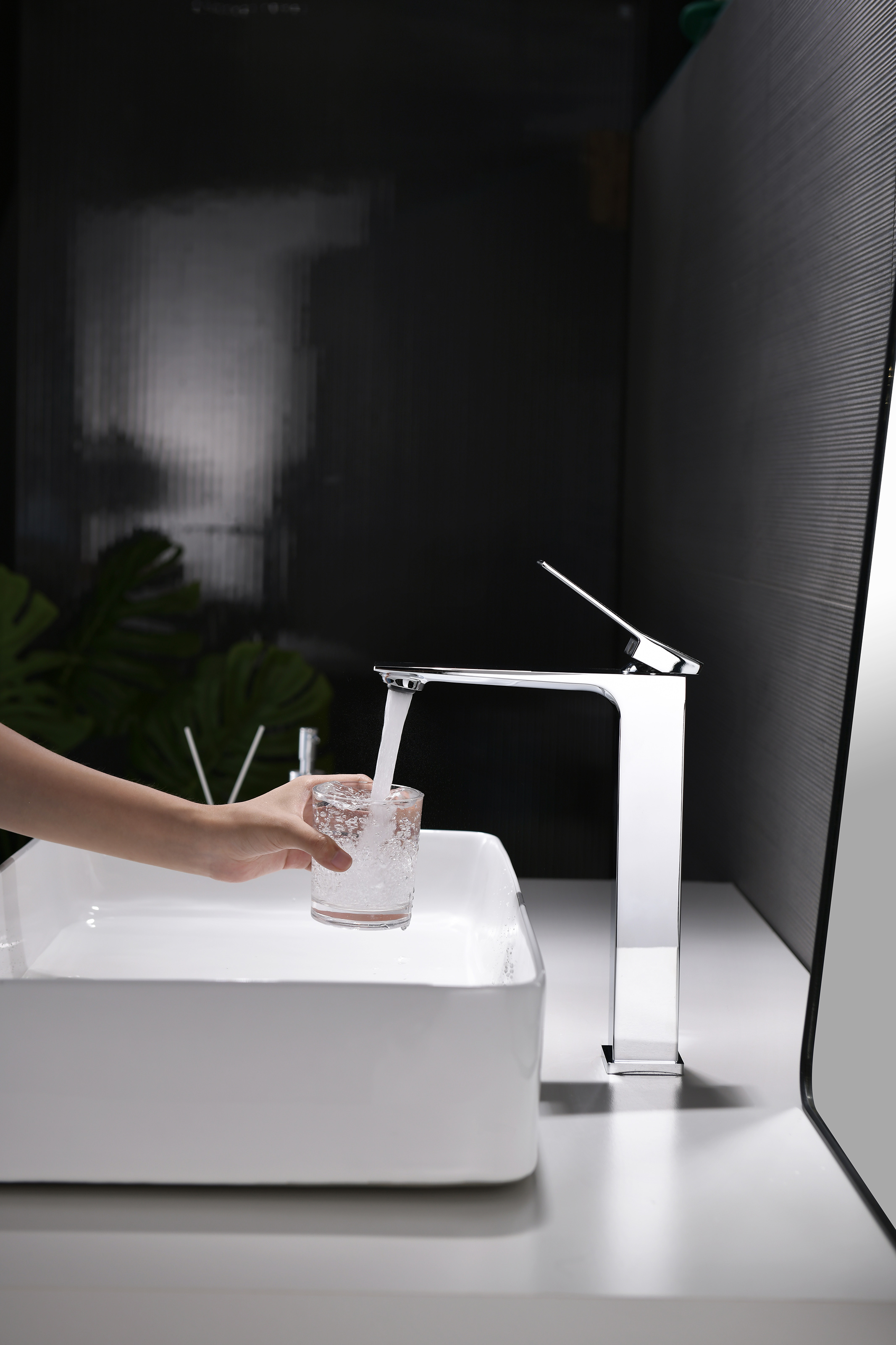 05112 Смеситель од. для раковины-чаши (ХРОМ) GANZER (10/1шт)