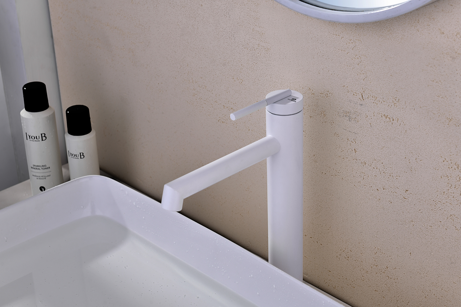 19112-F Смеситель од. для раковины-чаши (БЕЛЫЙ) GANZER (10/1шт)