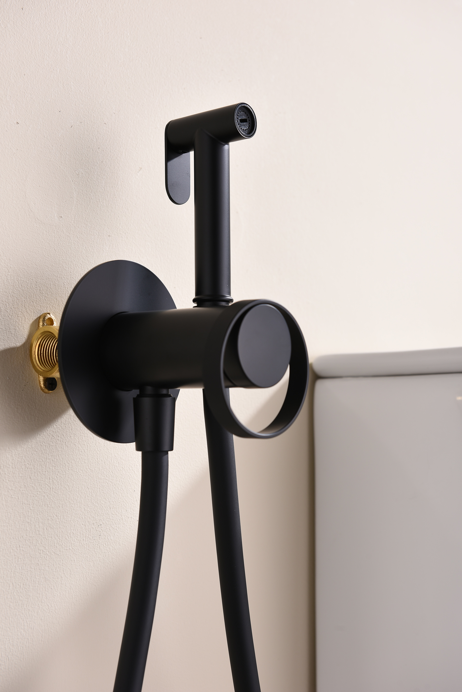 19157-C Смеситель встраиваемый с ГИГ. душем (ЧЕРНЫЙ) GANZER (10/1шт)