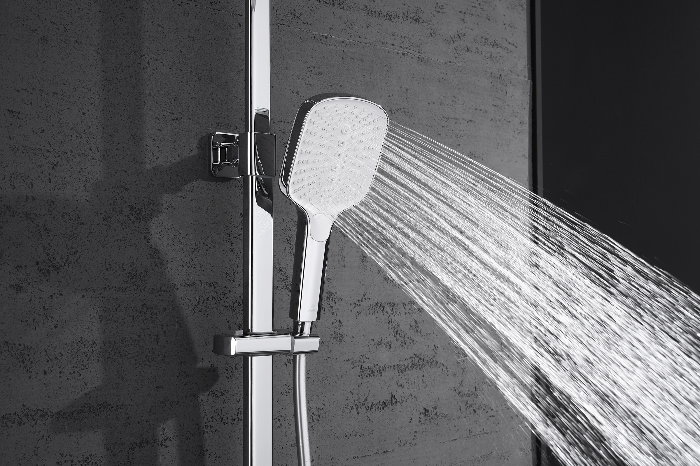 12163 Душевая система (ХРОМ) GANZER (5/1шт)