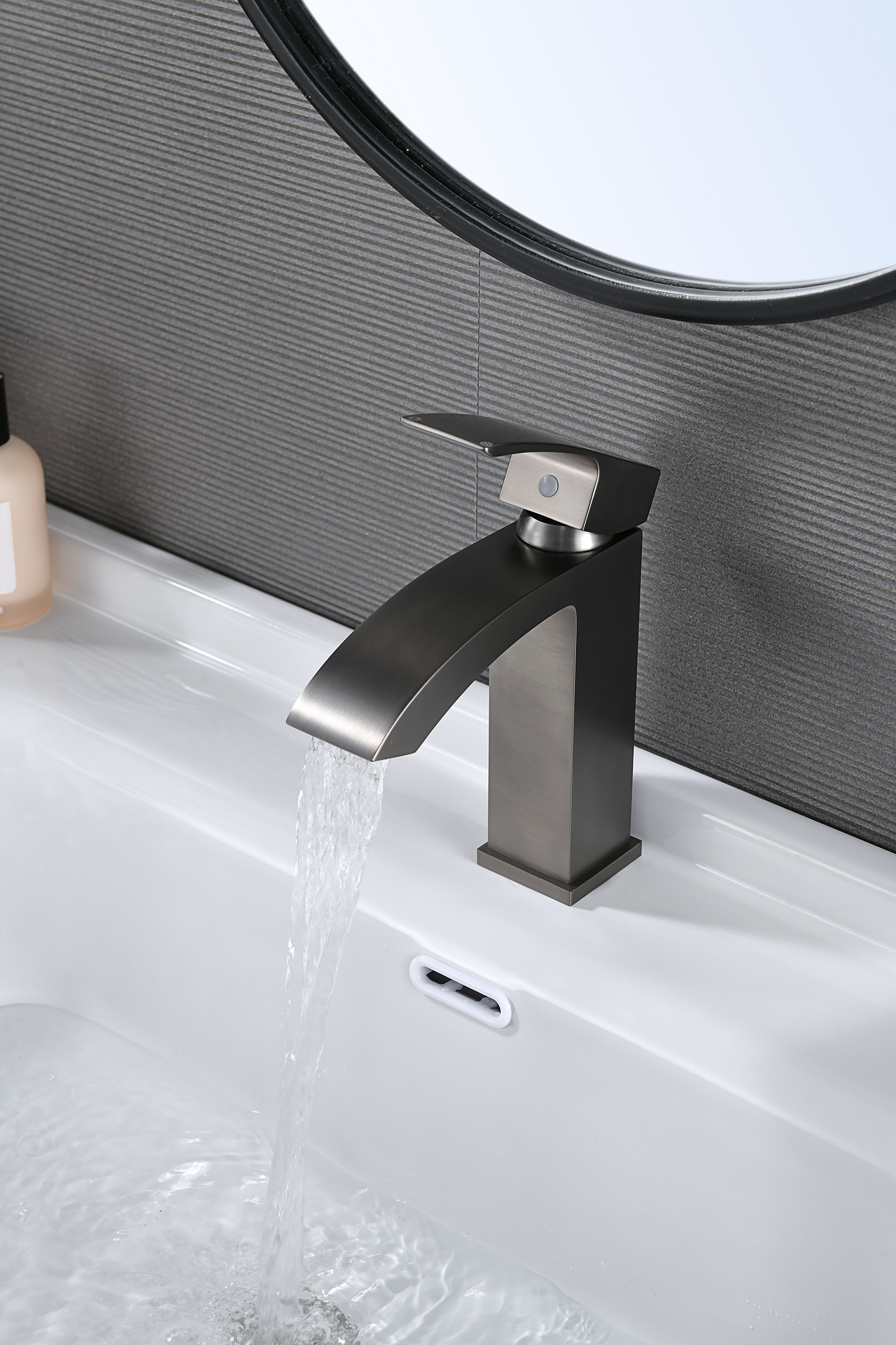 44111-Q Смеситель од. для раковины (ГРАФИТ) GANZER (10/1шт)