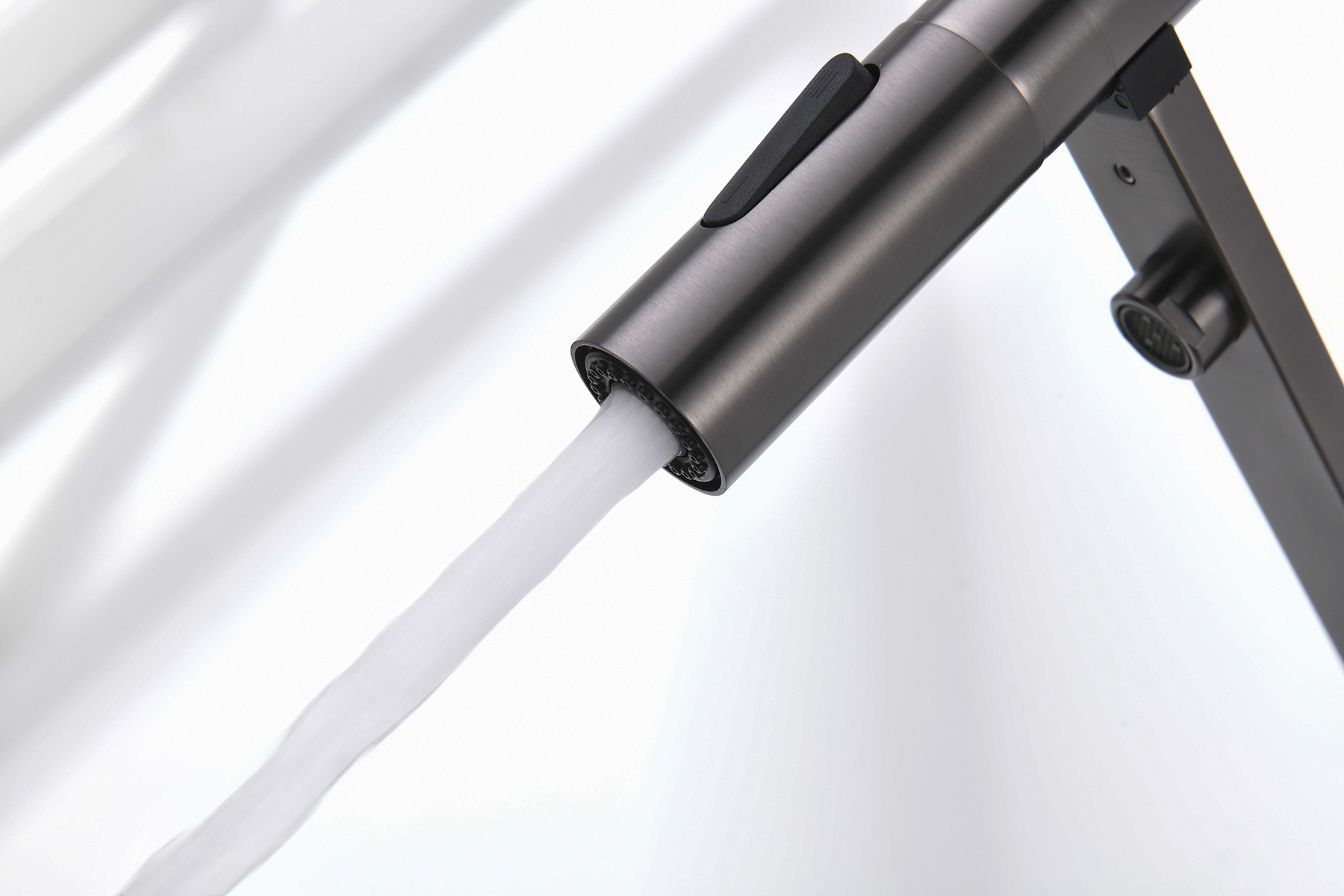 19127-QC Смес. для кухни с гиб МАГ. изл. и под. фильт. (ГРАФИТ+ЧЕР.) GANZER (10/1шт)