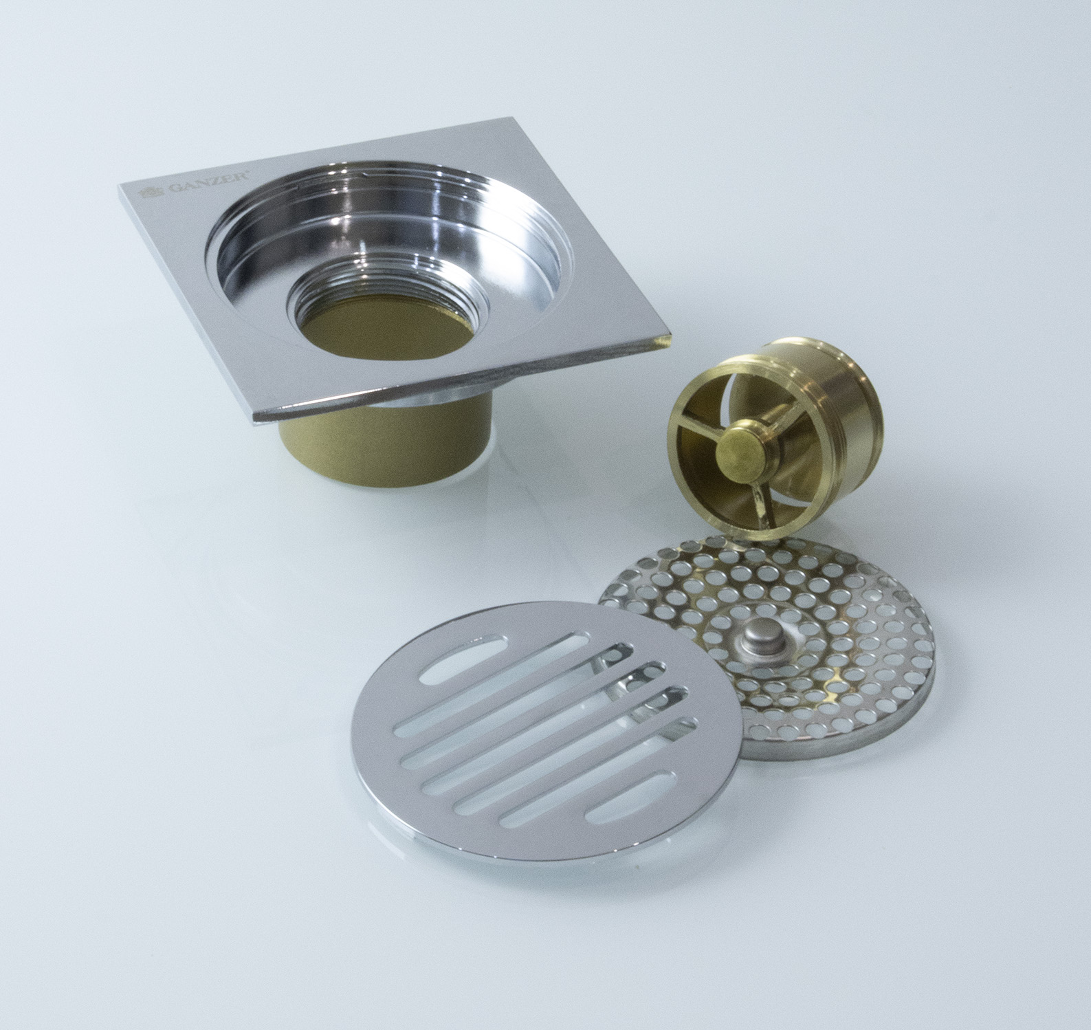 Трап прямой 10 х 10  (ХРОМ)  GANZER  (60/1шт)