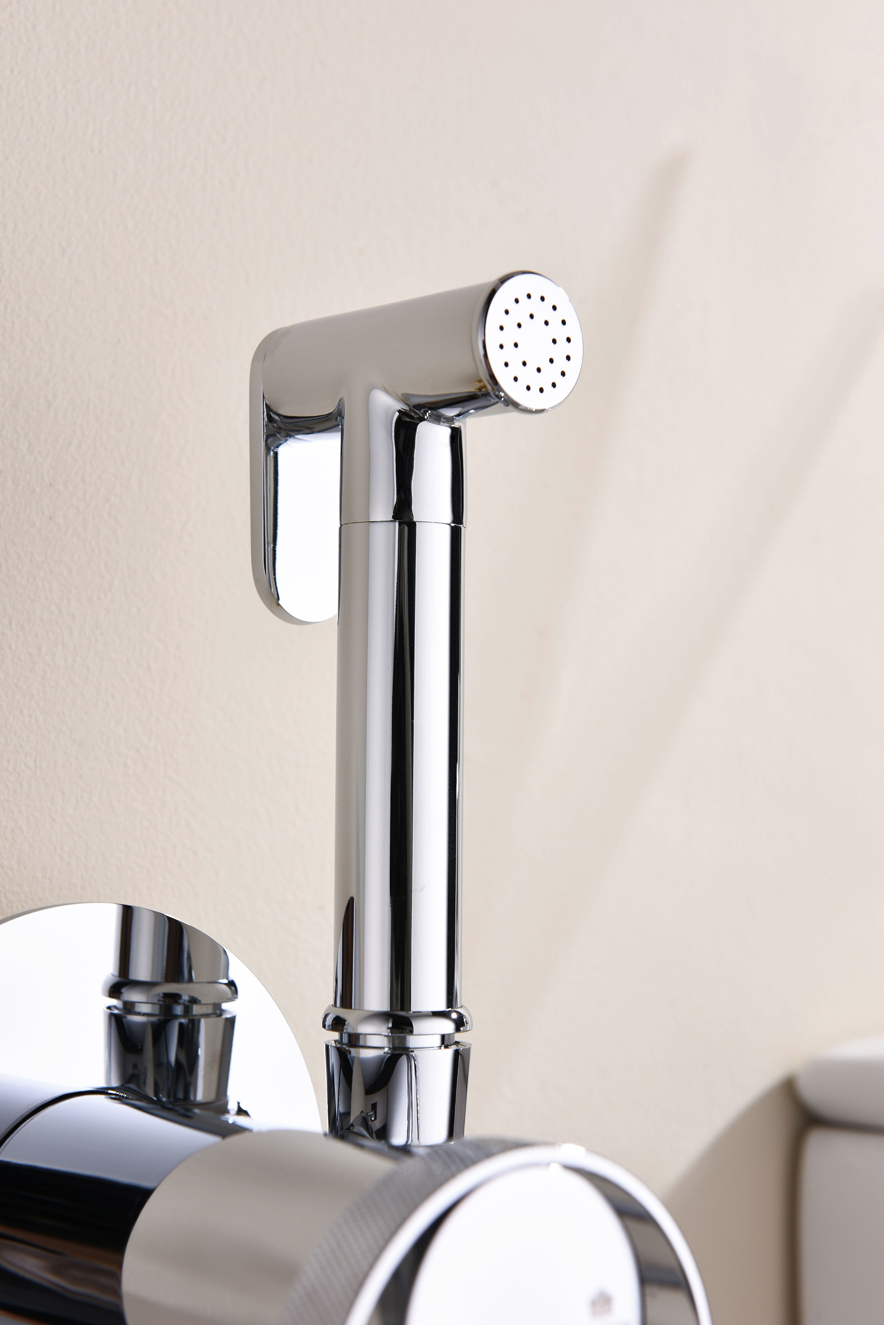 19157 Смеситель встраиваемый с ГИГ. душем (ХРОМ) GANZER (10/1шт)