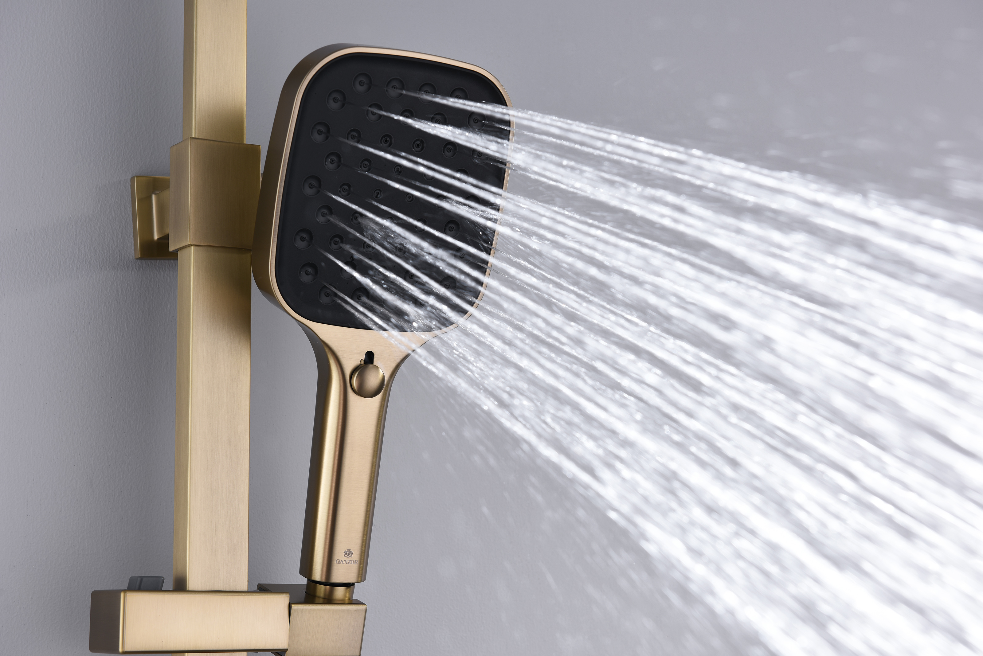 05162-S Душевая система (Мат. Золото) GANZER (5/1шт)