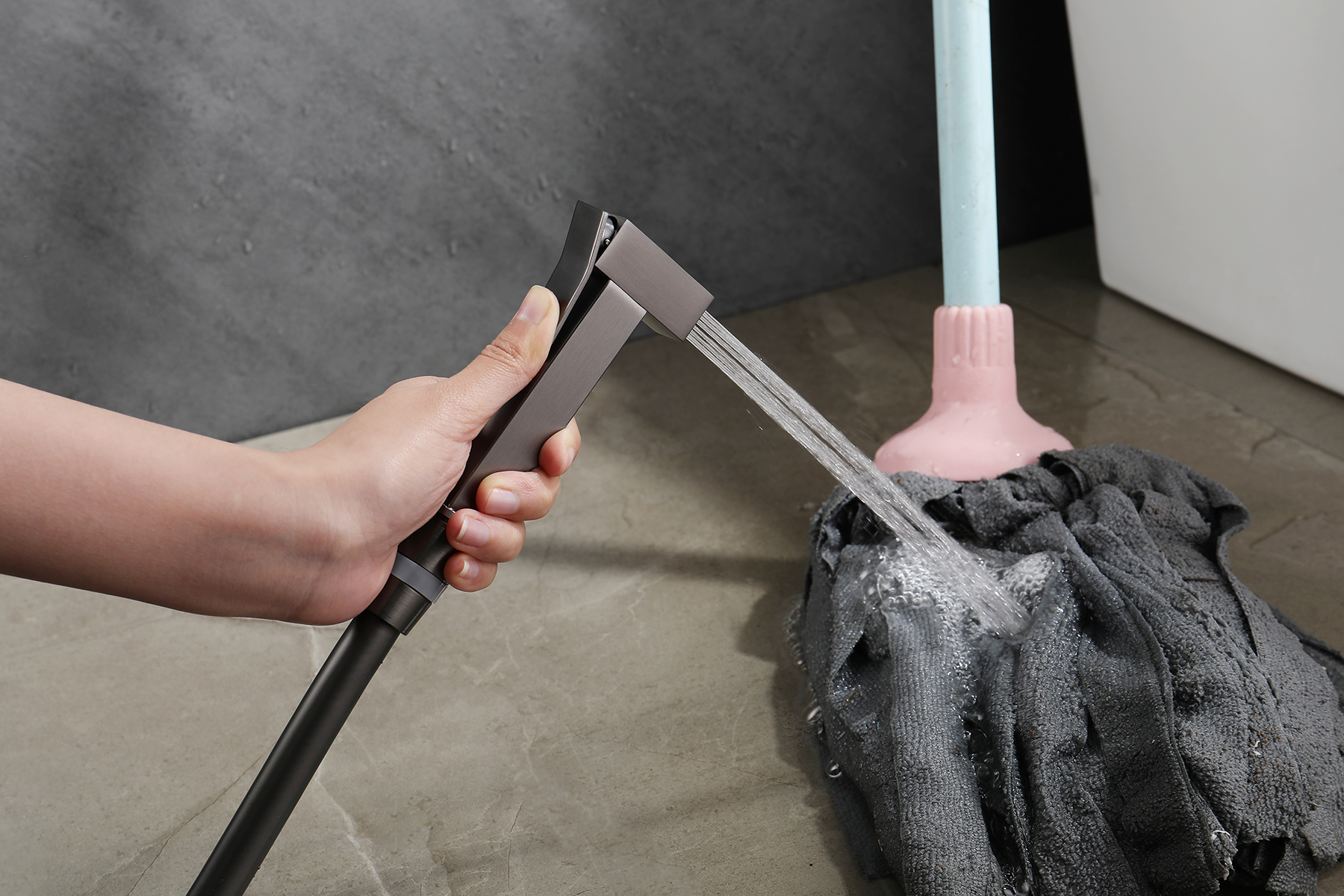 44157-Q Смеситель встраиваемый с ГИГ. душем (ГРАФИТ) GANZER (10/1шт)