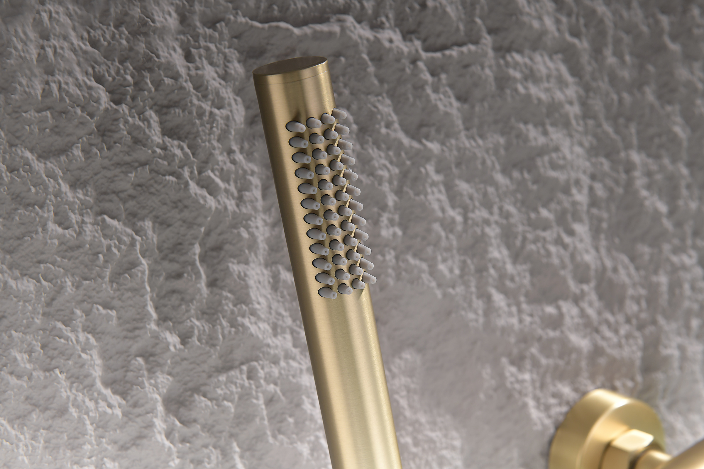 19132-S Смеситель од. для ванны кор. (Мат. Золото)  GANZER  (8/1шт)