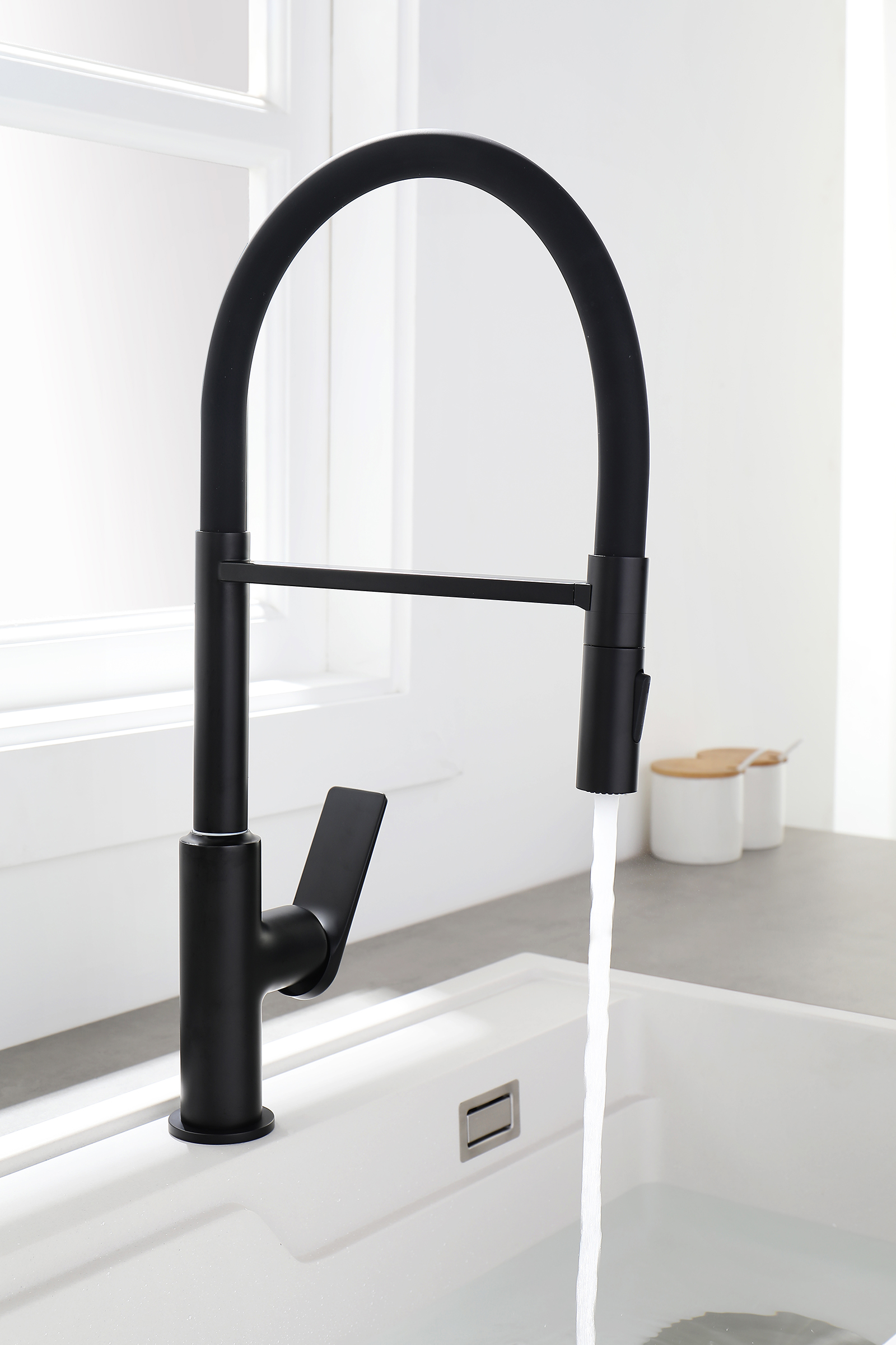 07126-C Смеситель для кухни с гиб. МАГНИТ. изливом (ЧЕР.+ЧЕР.) GANZER (10/1шт)