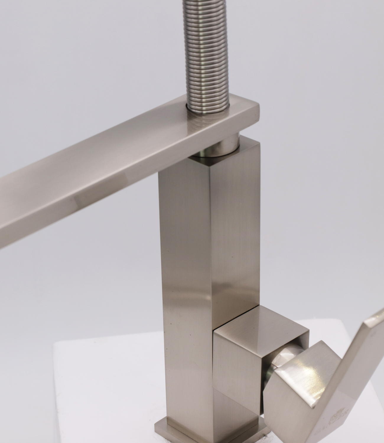 16037-G Смеситель для кухни с пруж. изливом (САТИН)  GANZER