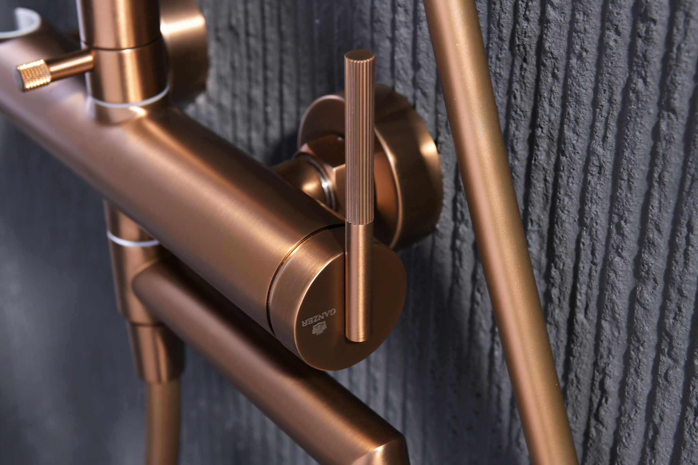 19162-R Душевая система (Роз. Золото) GANZER (5/1шт)