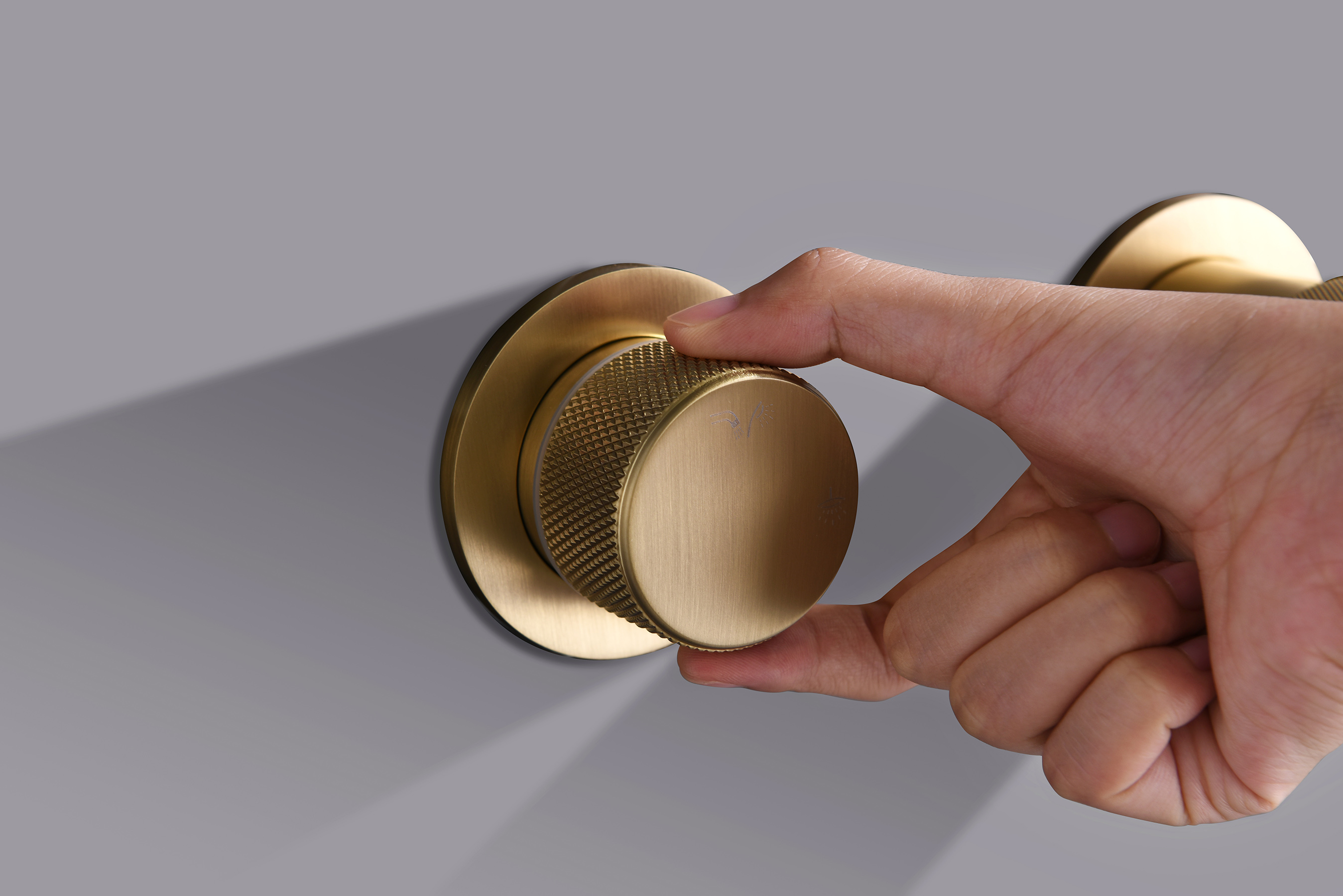 19165-S Смеситель встраиваемый для душа с 3-функ. (Мат. Золото) GANZER (6/1шт)