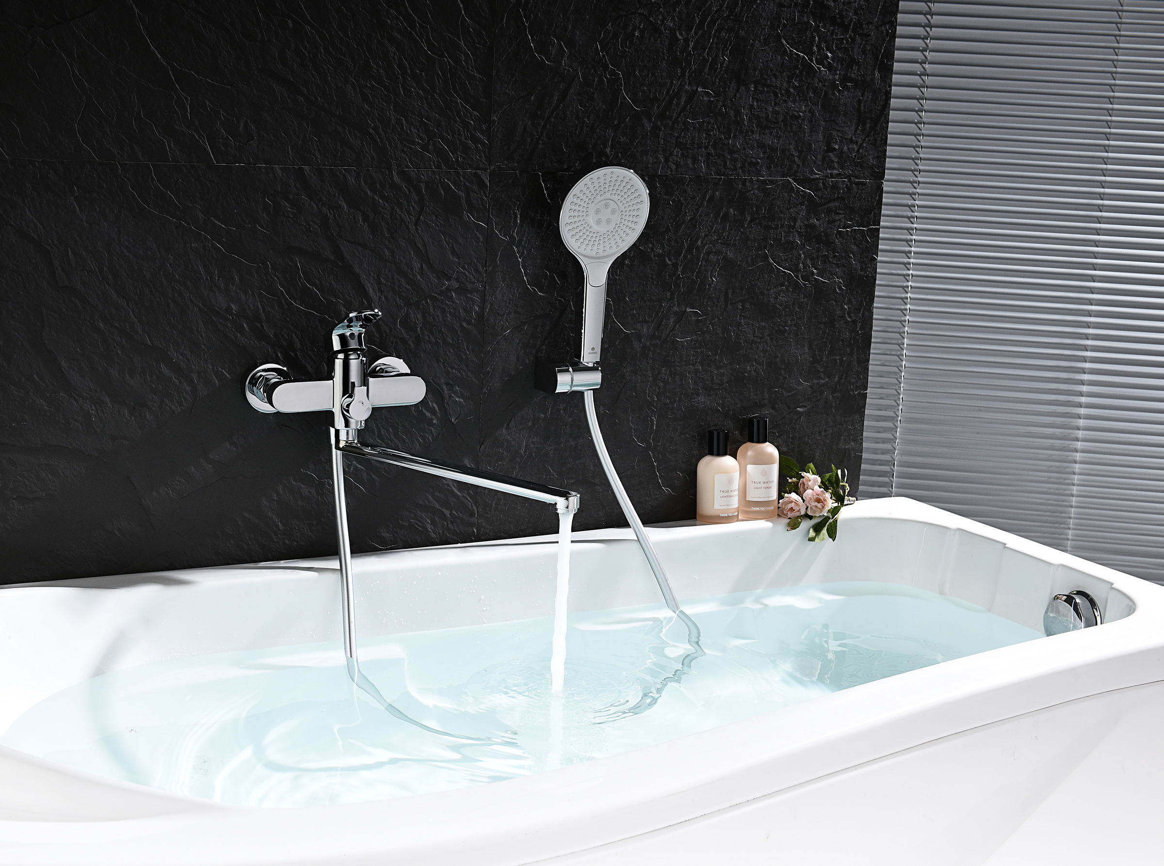 06141 Смеситель од. для ванны дл. (ХРОМ) GANZER  (8/1шт)