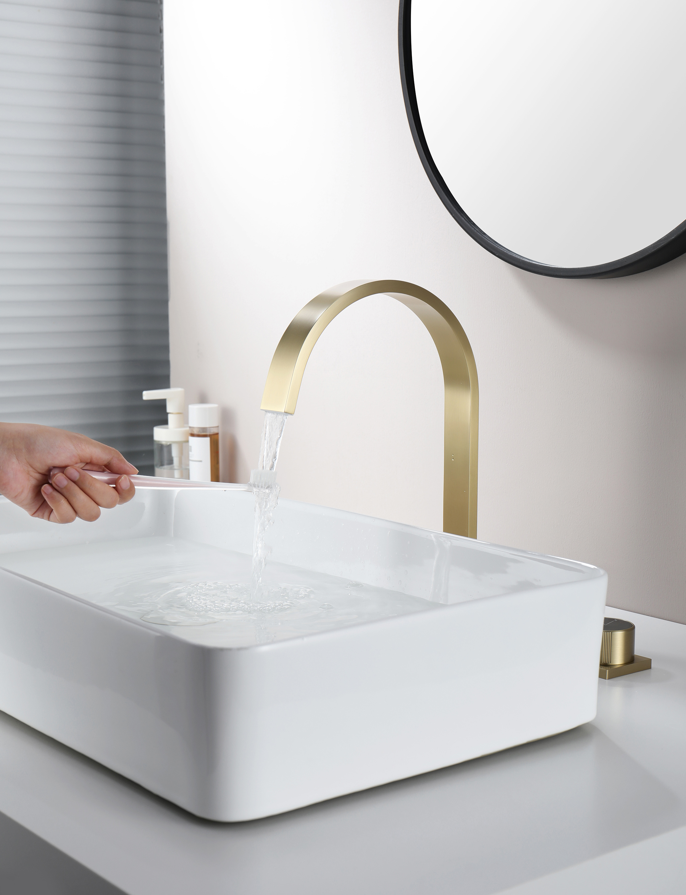 01112-S Смеситель на борт раковины (2-отв,Мат. Золото)  GANZER (10/1шт)