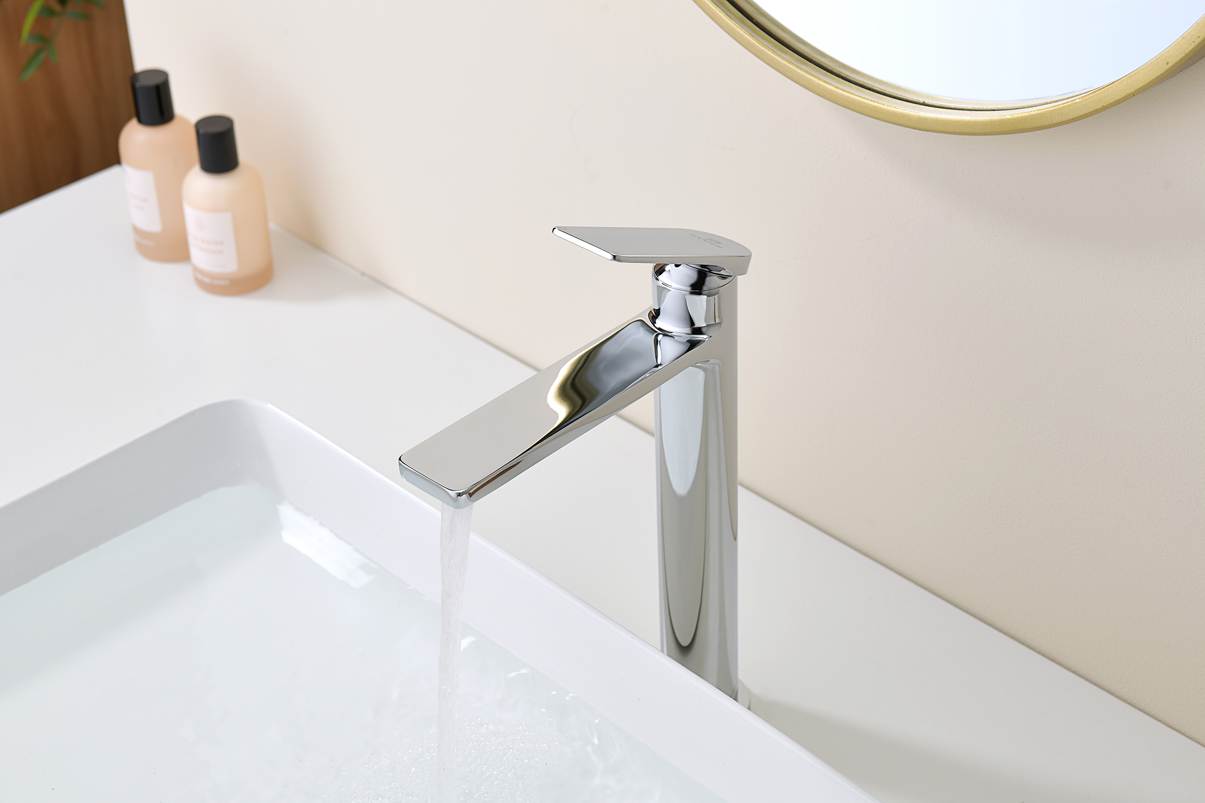 07112 Смеситель од. для раковины-чаши (ХРОМ) GANZER (10/1шт)