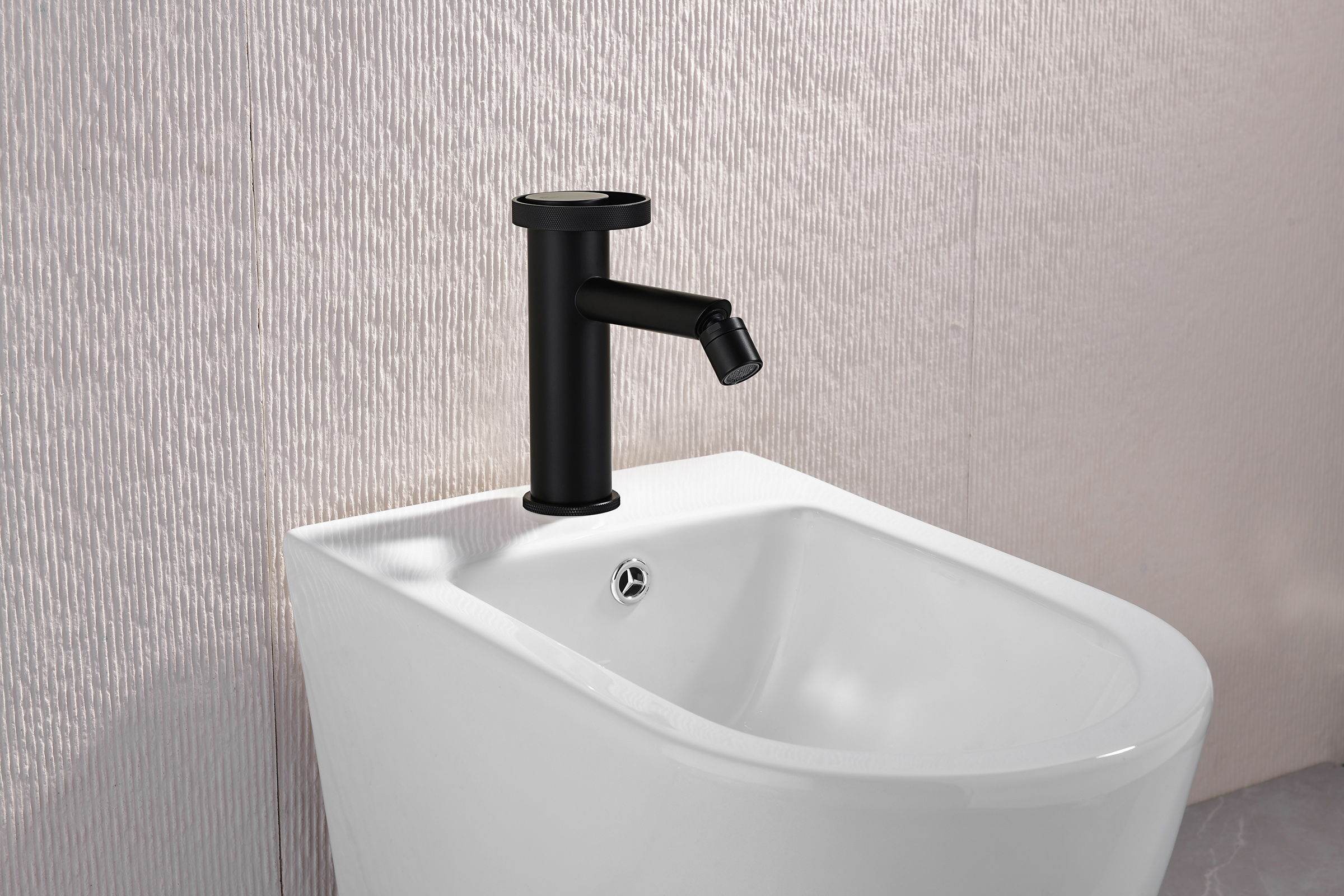 19151-C Смеситель на биде (ЧЕРНЫЙ) GANZER  (10/1шт)