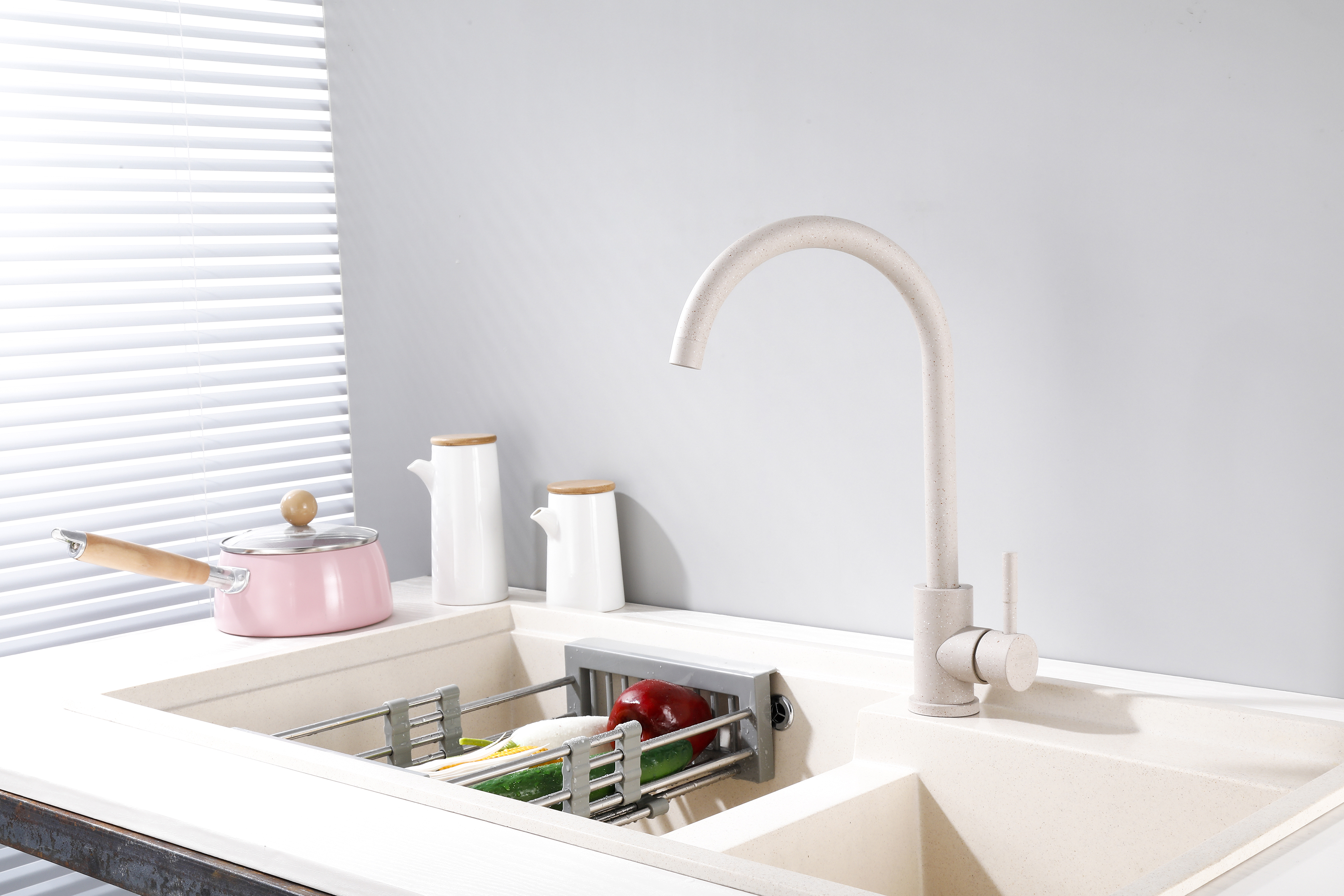 53304-B Смес. из НЕРЖ. для кух. (СВ. БЕЖ.) HANSEN  (20/1шт)