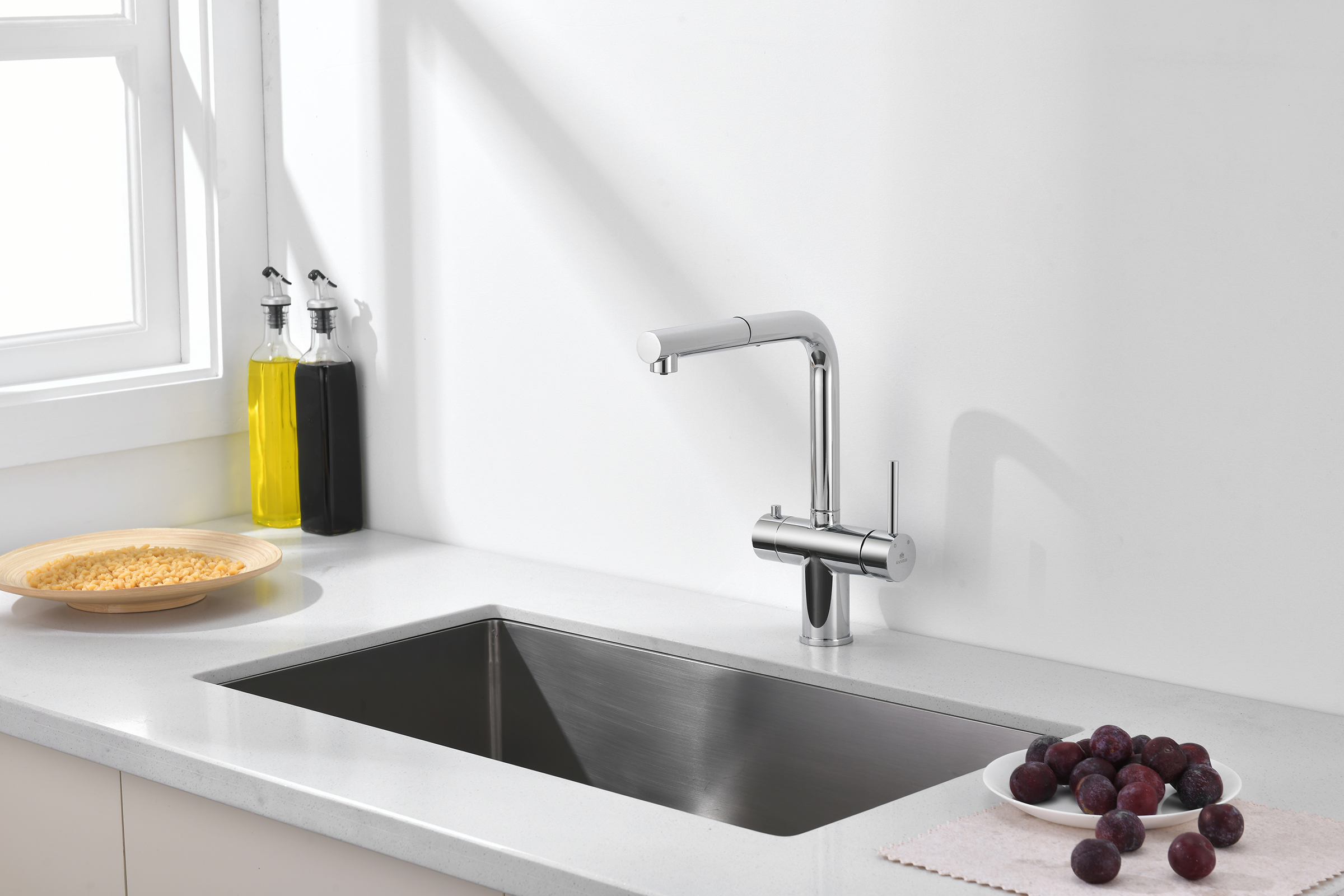 16036 Смес. од. для кухни с ВЫД. лейкой и подк. ФИЛЬТ. (ХРОМ)  GANZER (10/1шт)