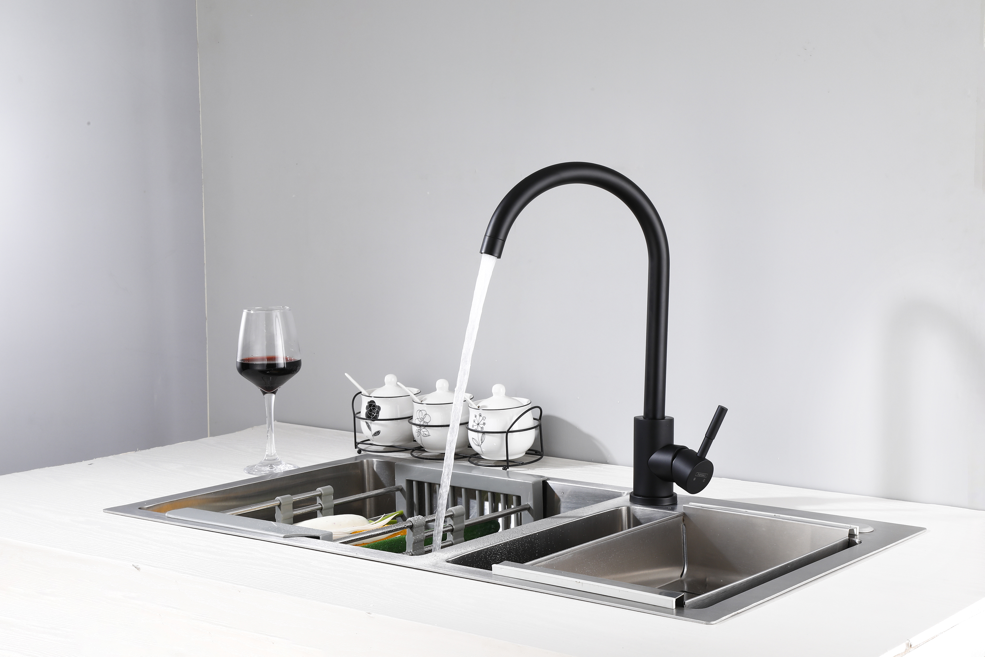 53304-C Смес. из НЕРЖ. для кух. (ЧЕРНЫЙ) HANSEN  (20/1шт)