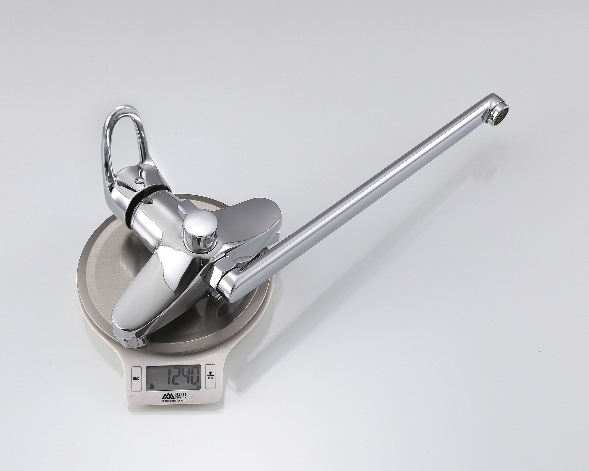 22024 Смеситель для ванны HANSEN  (10/1шт)