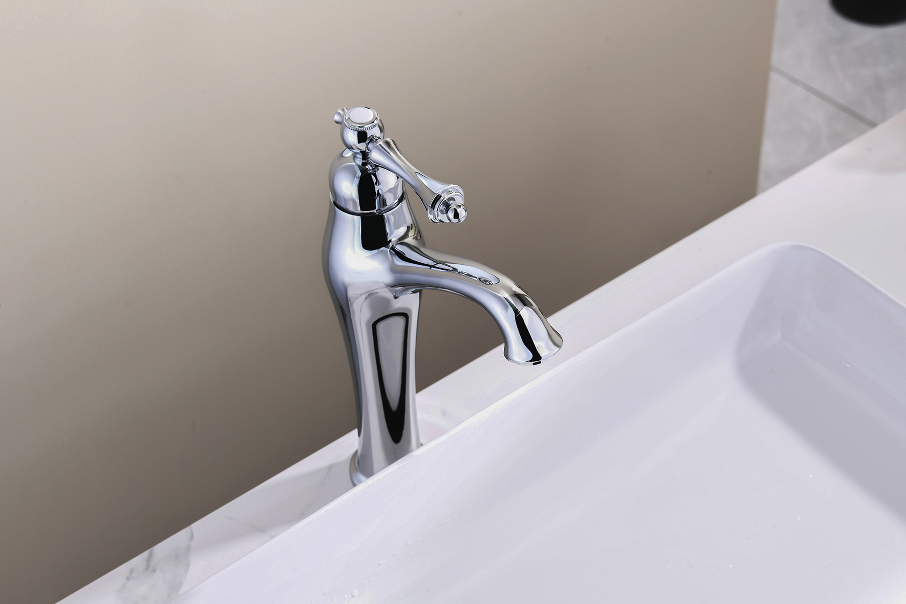 77013 Смеситель од. для раковины-чаши (ХРОМ)  GANZER  (10/1шт)