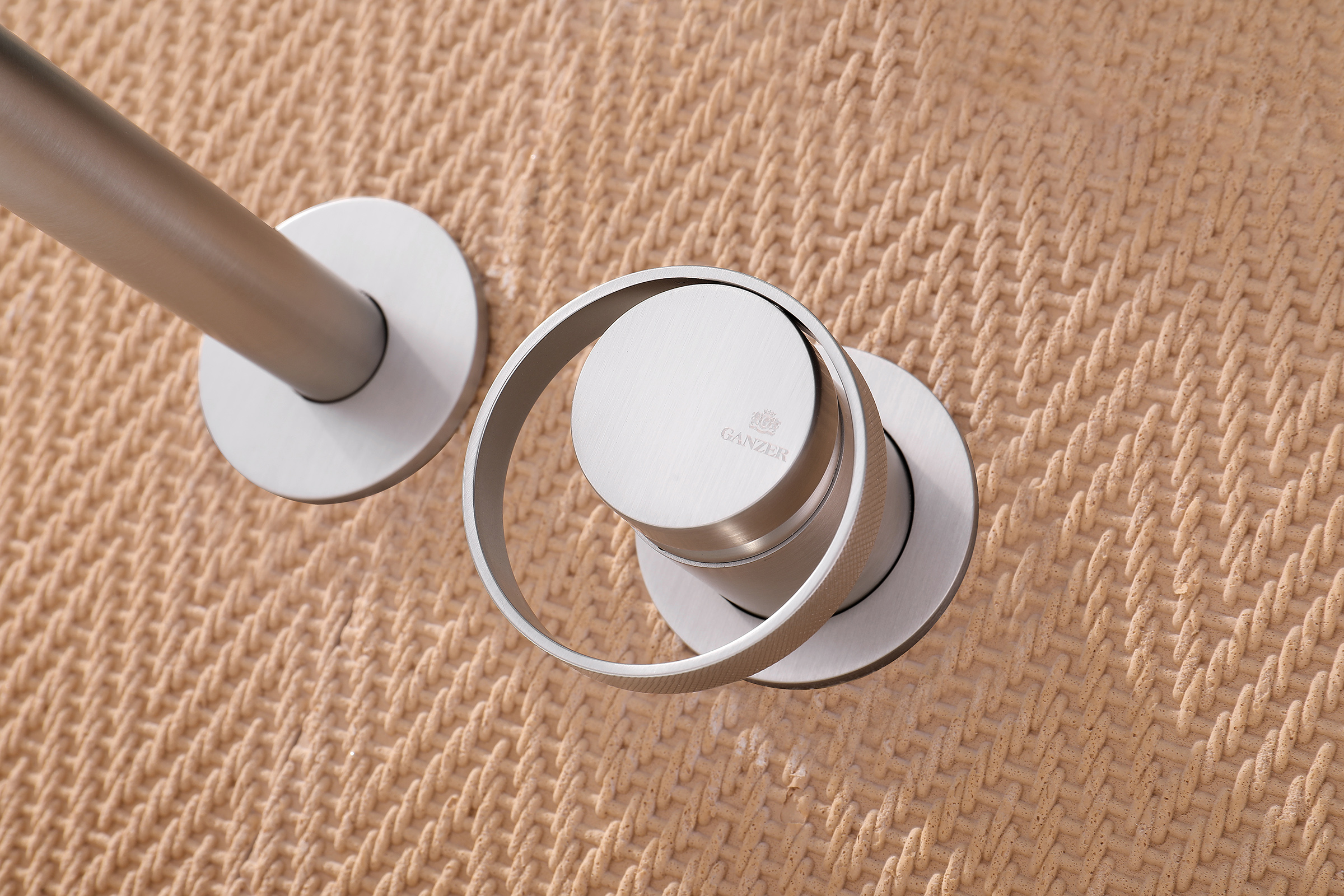 19144-G Встроенный смес для рак. (САТИН) GANZER  (10/1шт)