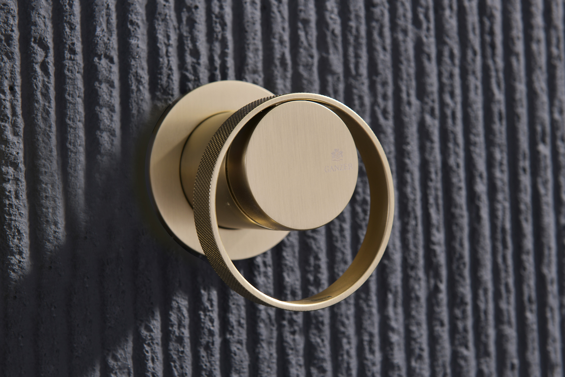 19164-S Встроенный смес для душа с 2-функ. (Мат. Золото) GANZER  (6/1шт)