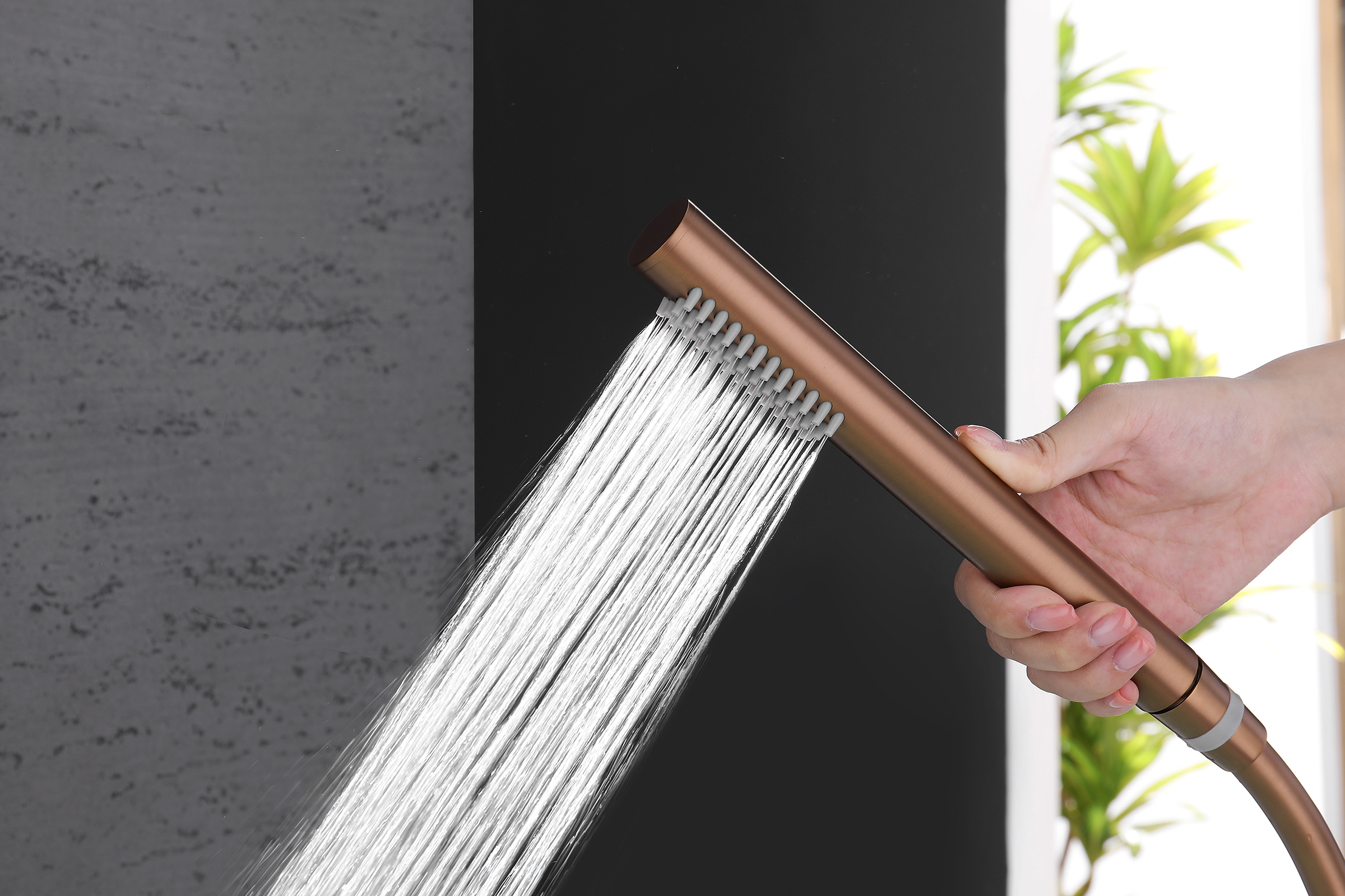 19132-R Смеситель од. для ванны кор. (Роз. Золото)  GANZER  (8/1шт)