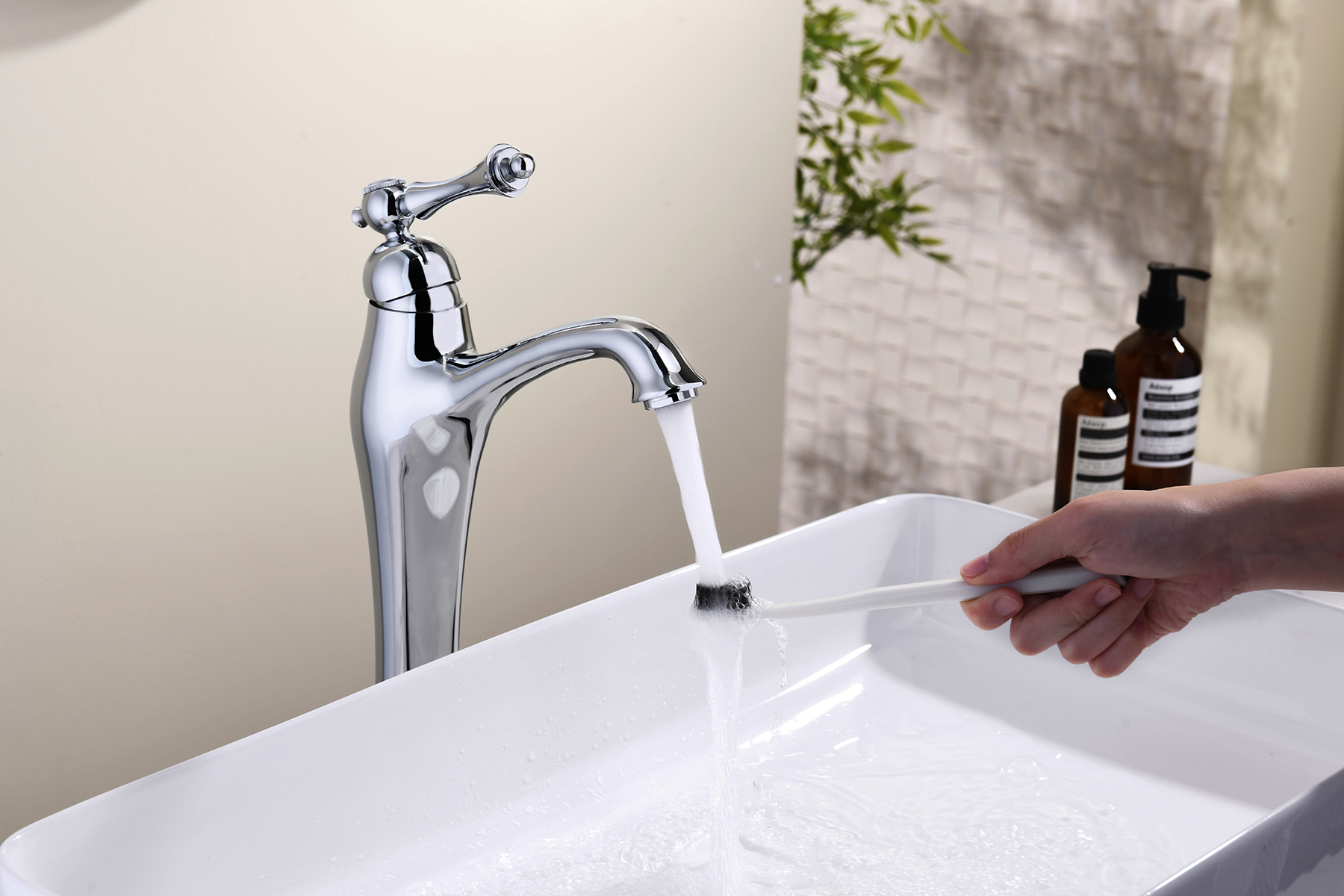 77013 Смеситель од. для раковины-чаши (ХРОМ)  GANZER  (10/1шт)