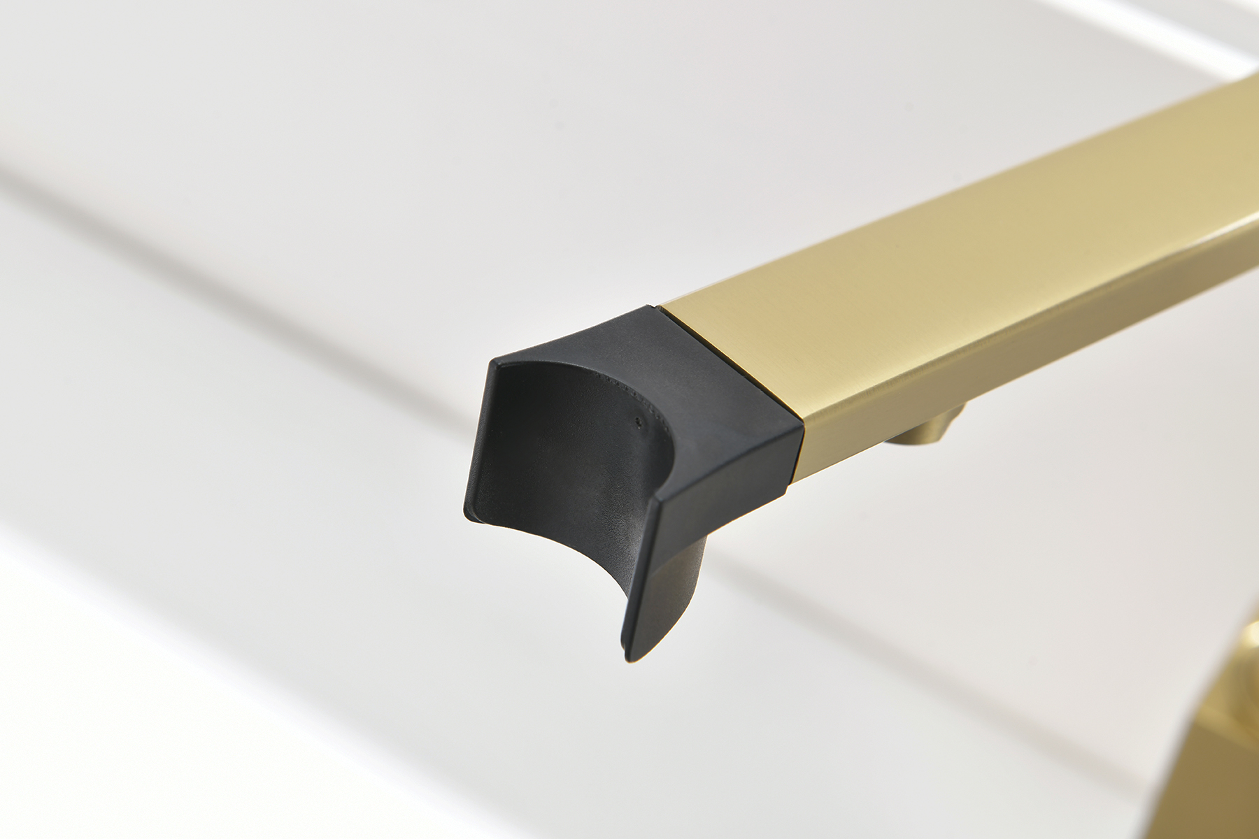 05126-S Смес. для кухни с гиб МАГ. изл. и под. фильт. (Мат. Золото) GANZER (10/1шт)