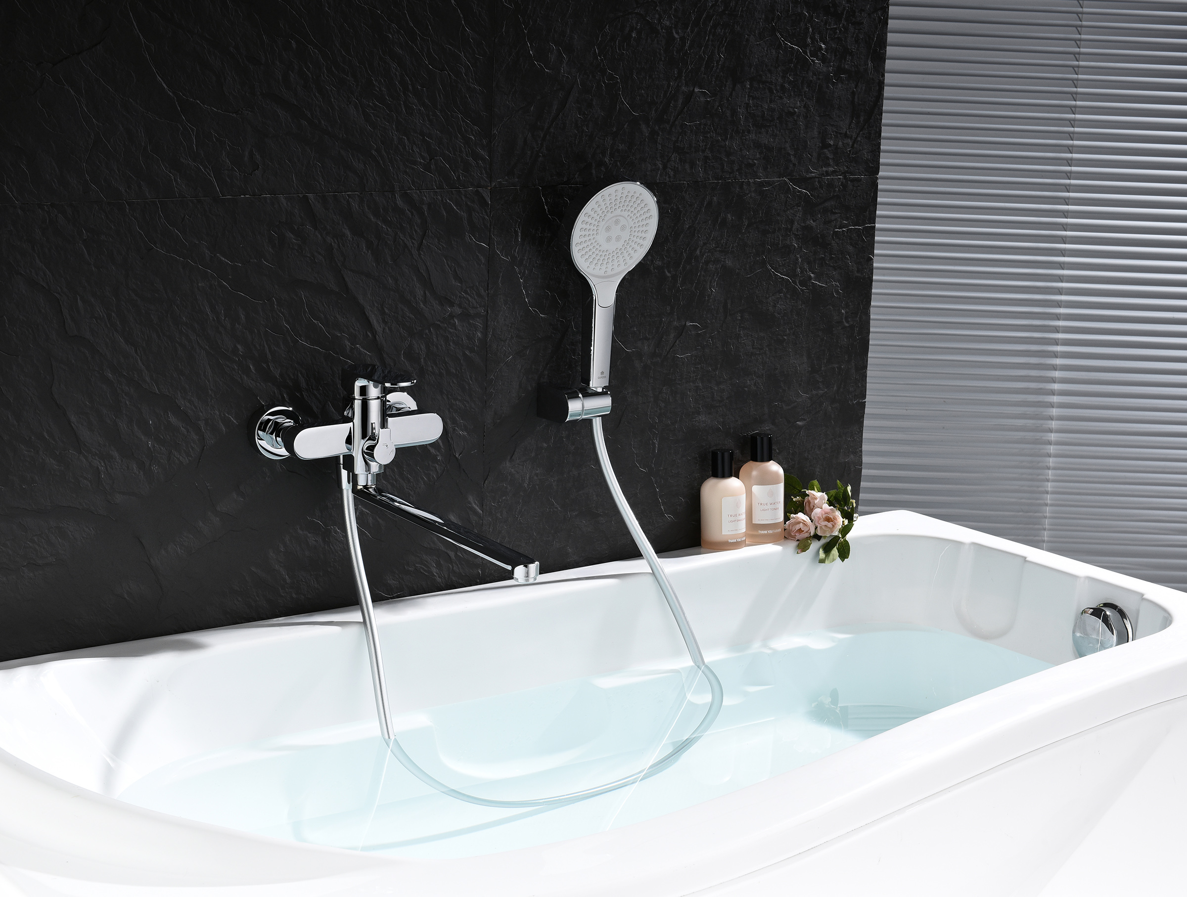 06141 Смеситель од. для ванны дл. (ХРОМ) GANZER  (8/1шт)