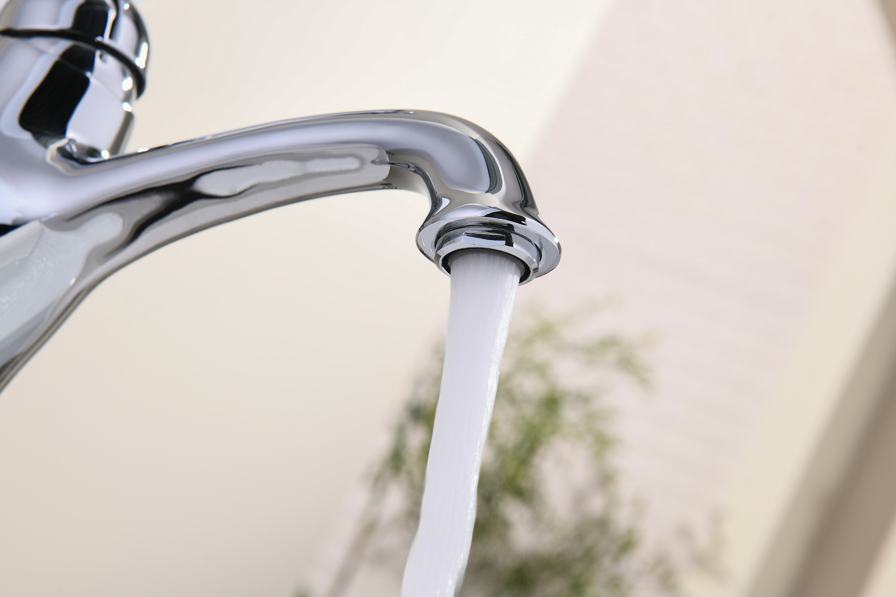 77013 Смеситель од. для раковины-чаши (ХРОМ)  GANZER  (10/1шт)