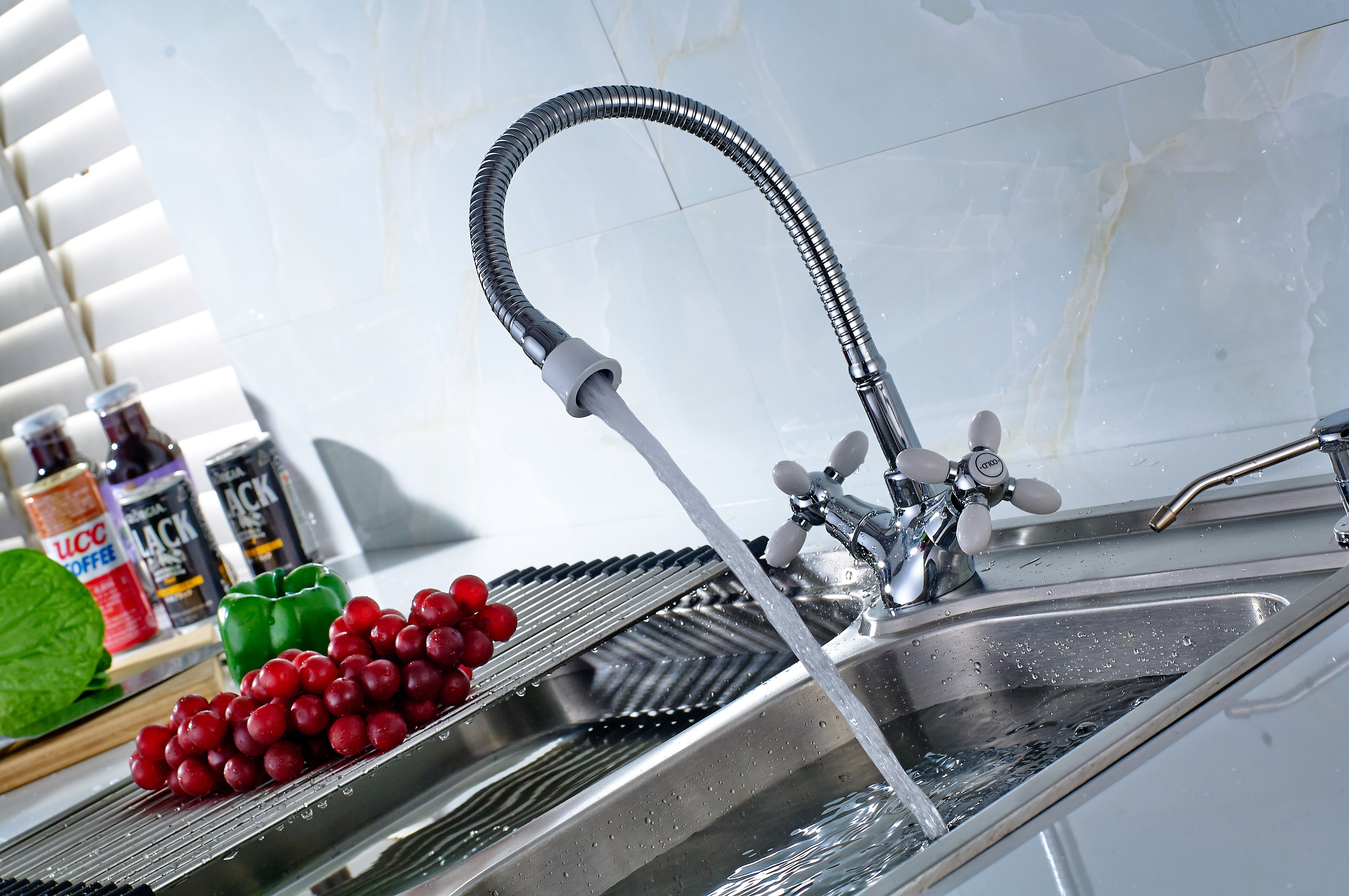 52052-F Смес. 2-ух руч. для кухни с гиб. из.(белый) HANSEN  (10/1шт)