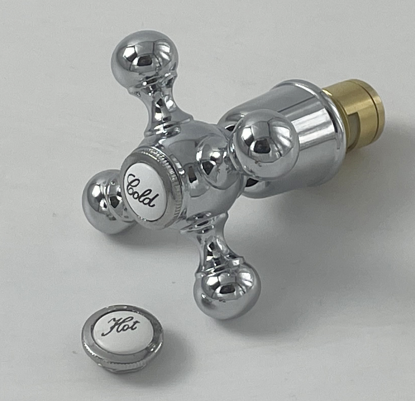 Кран-букса с маховиком GANZER усиленный  (100/1шт)