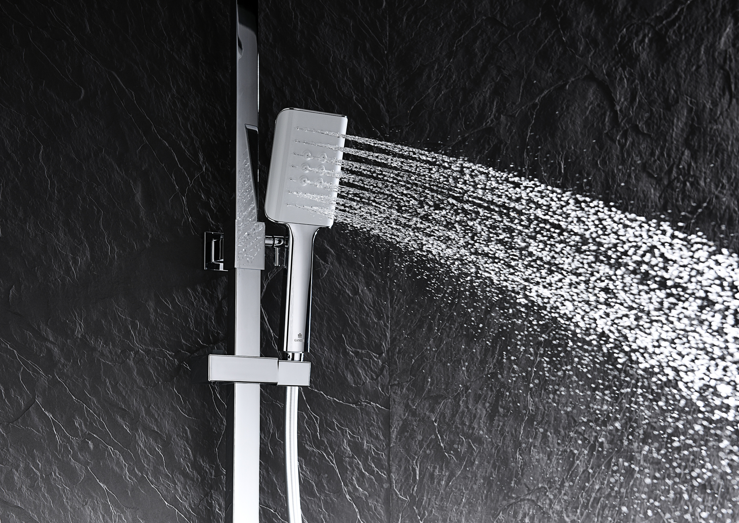 07162 Душевая система (ХРОМ) GANZER (5/1шт)