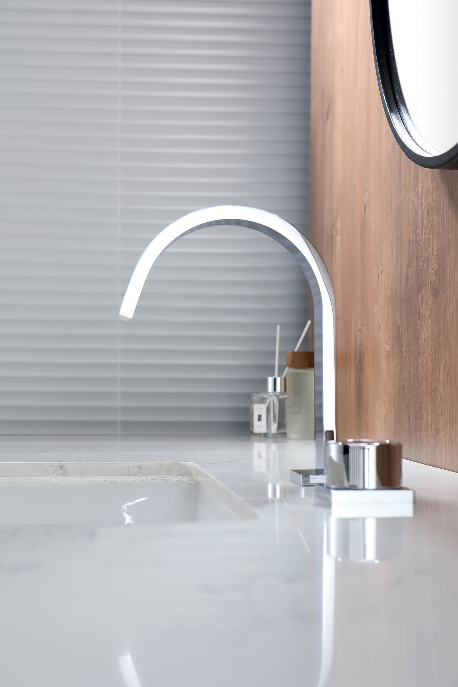 01111 Смеситель на борт раковины (2-отв,ХРОМ)  GANZER (10/1шт)