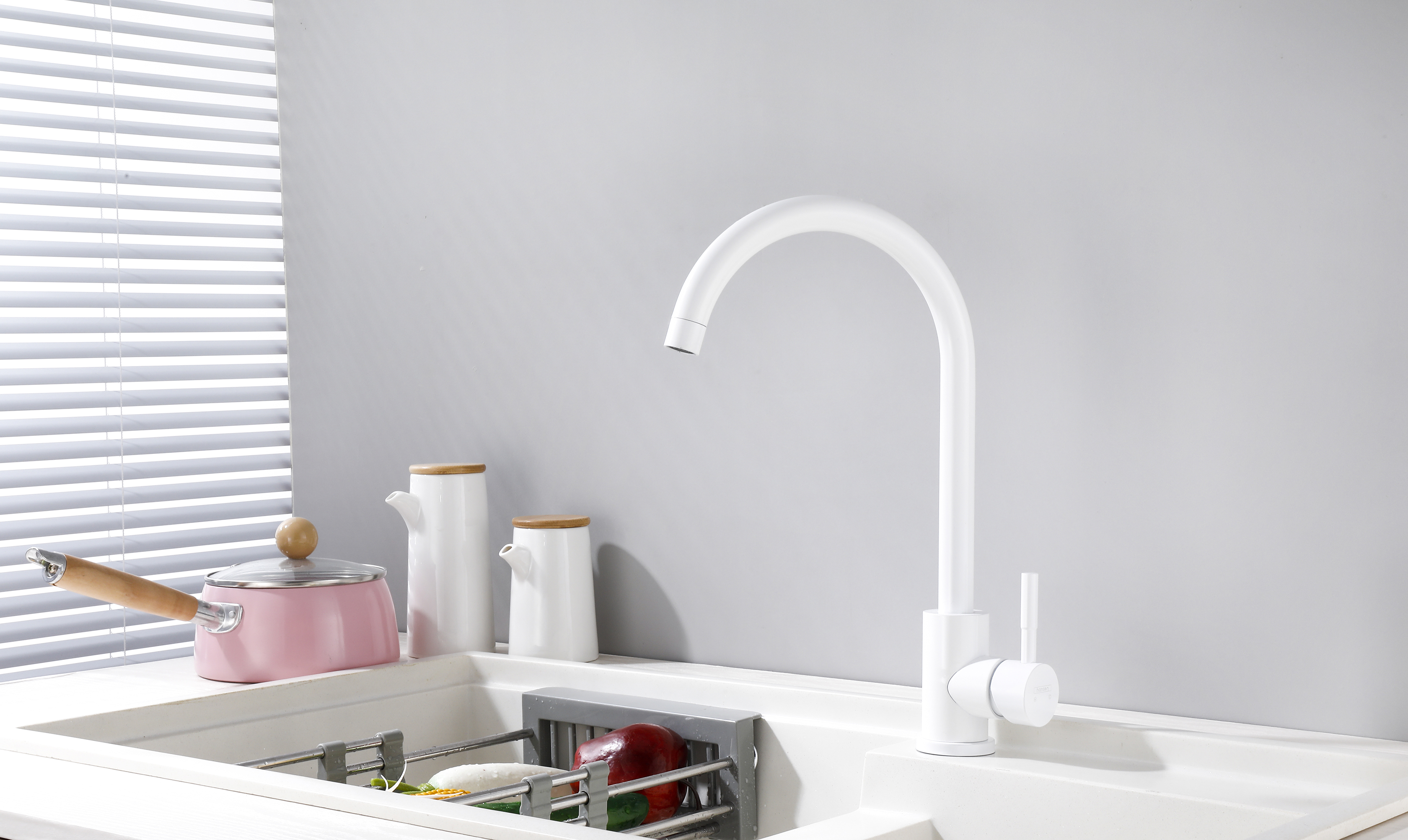 53304-F Смес. из НЕРЖ. для кух. (БЕЛЫЙ) HANSEN  (10/1шт)