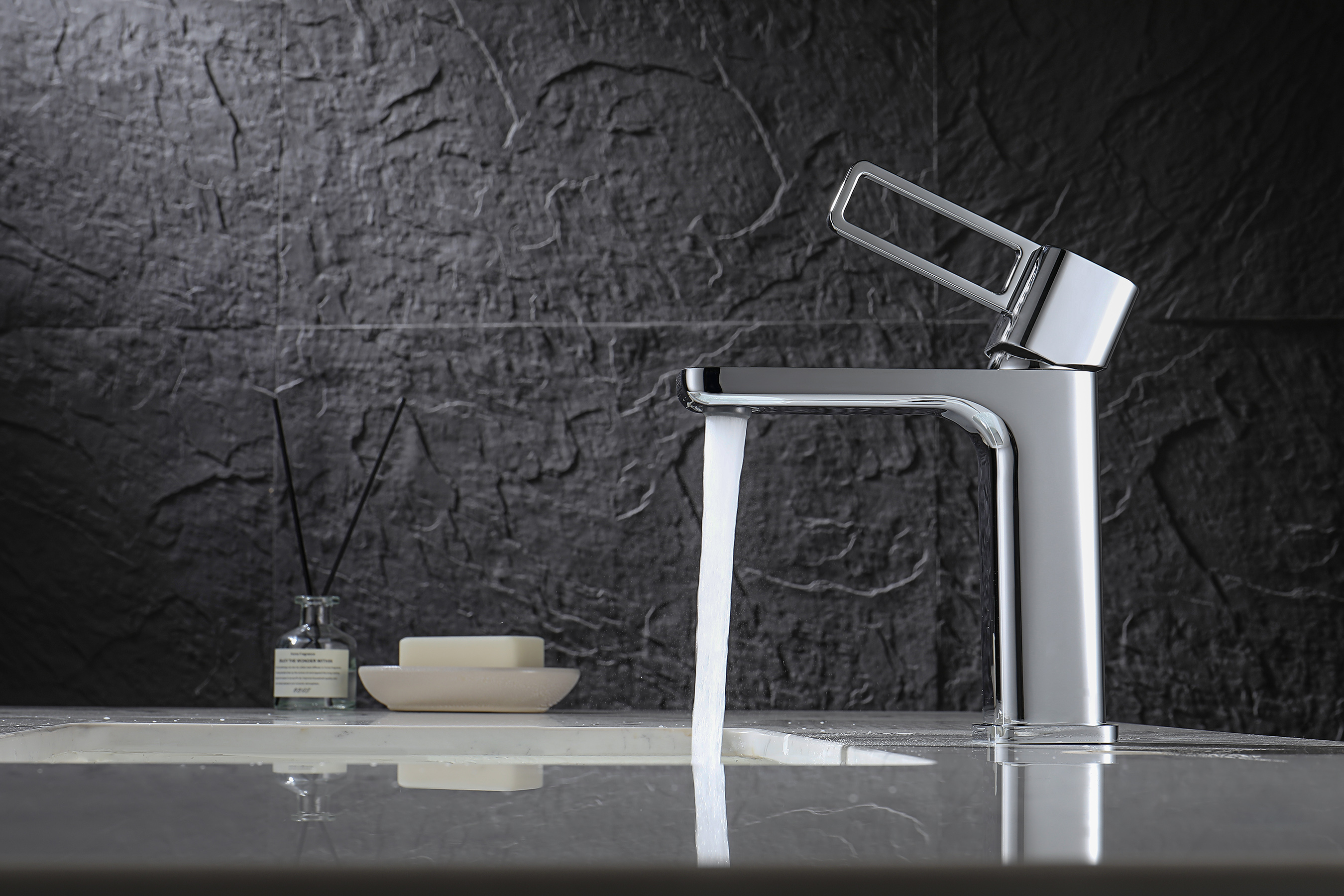 12111 Смеситель од. для раковины (ХРОМ) GANZER (10/1шт)