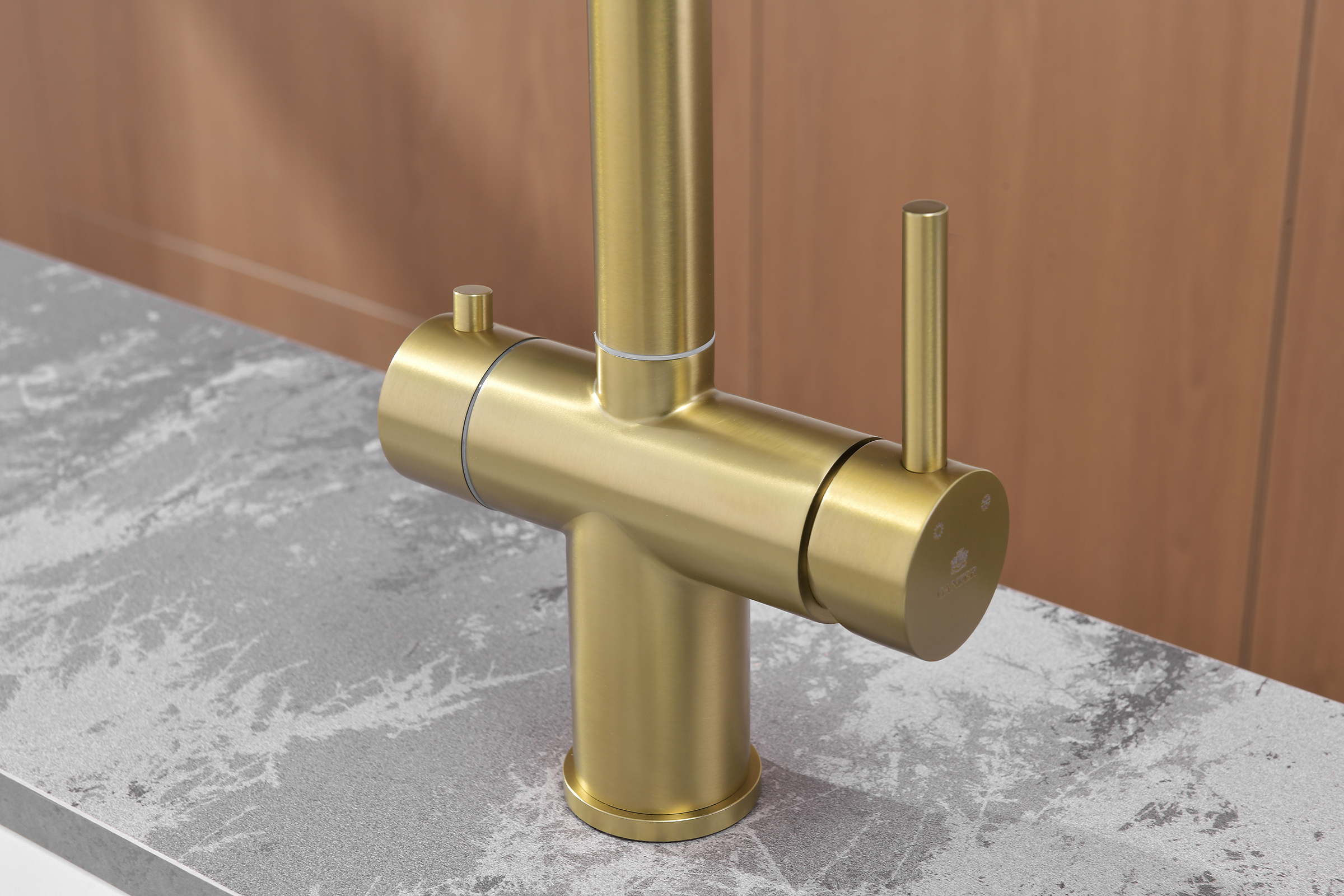 16036-S Смес. од. для кухни с ВЫД. лейкой и подк. ФИЛЬТ. (Мат. Золото)  GANZER (10/1шт)