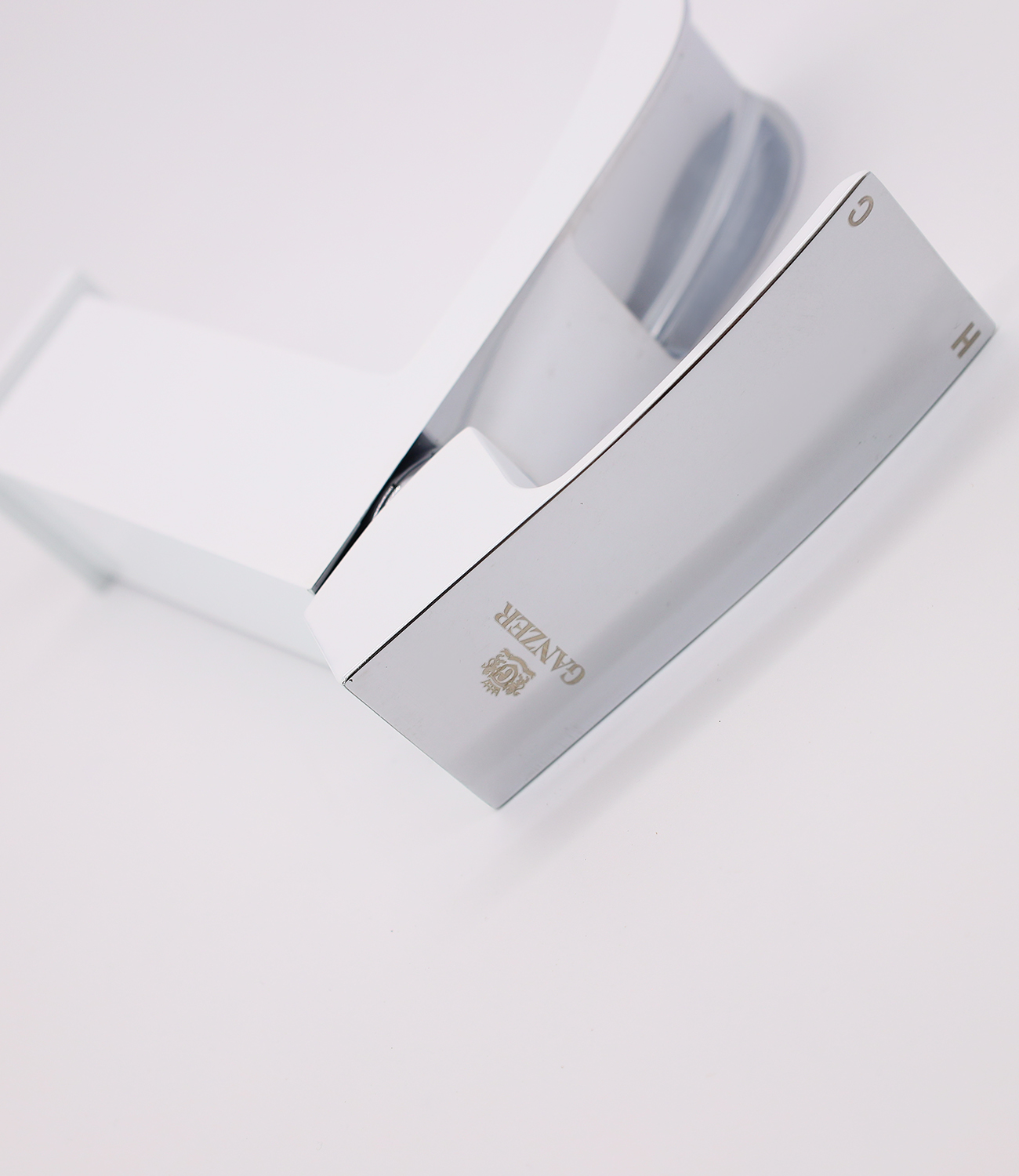 44014-F Смеситель для умыв. белый (ВОДОПАД) GANZER  (10/1шт) Л/К