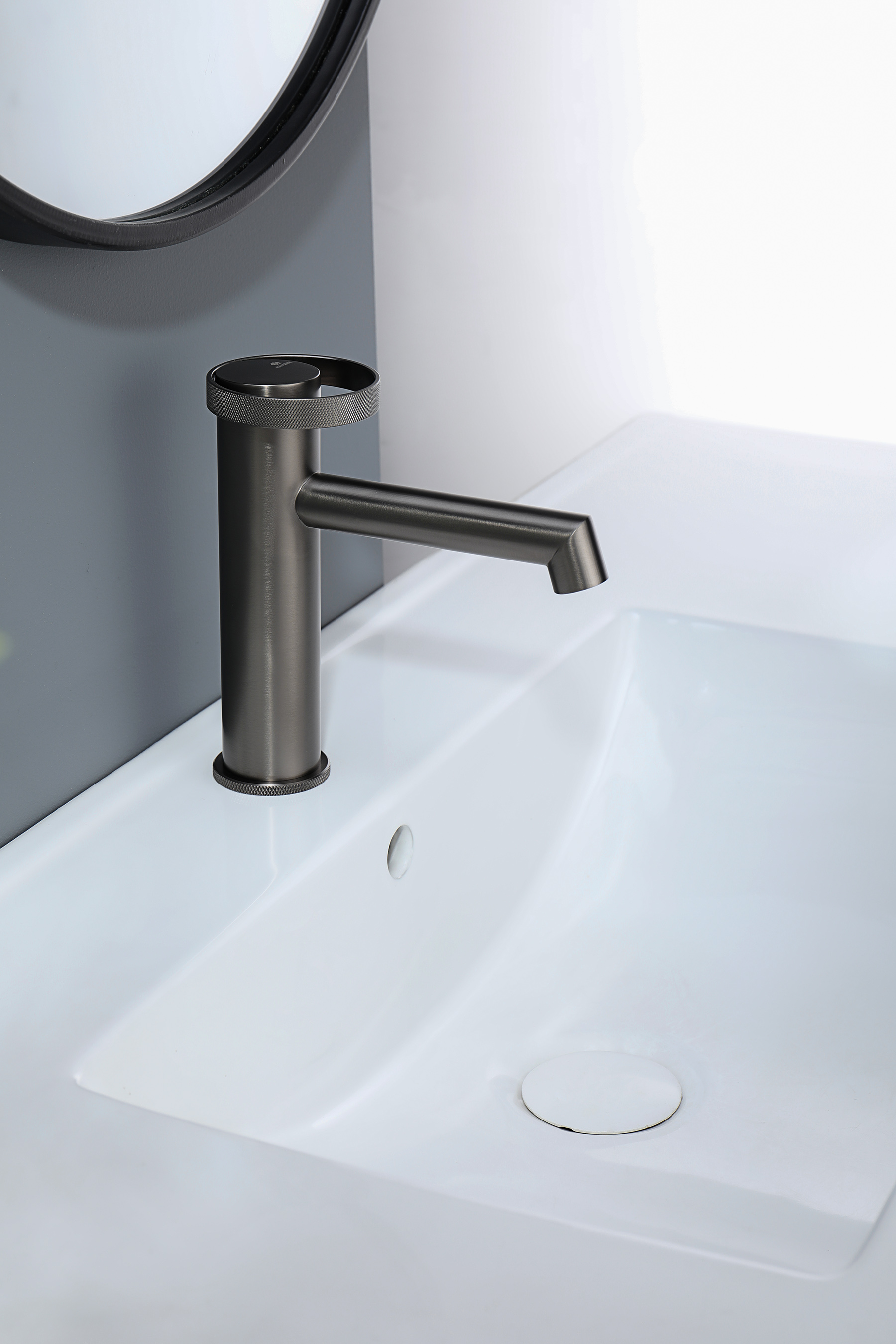 19111-Q Смеситель од. для раковины (ГРАФИТ) GANZER (10/1шт)