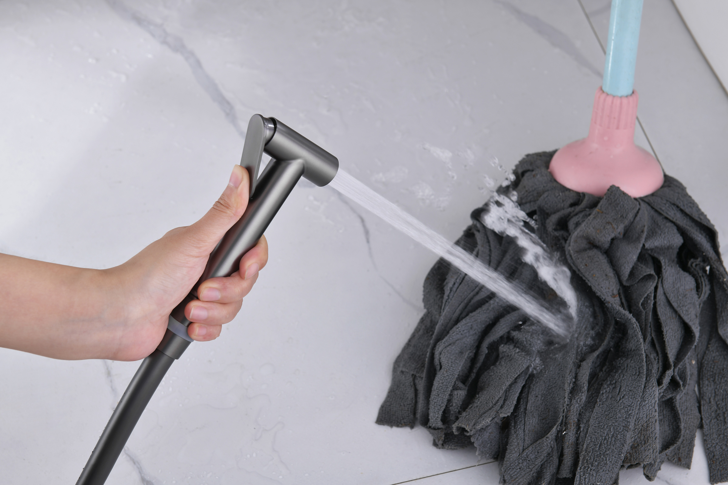 06157-Q Смеситель встраиваемый с ГИГ. душем (ГРАФИТ) GANZER (10/1шт)