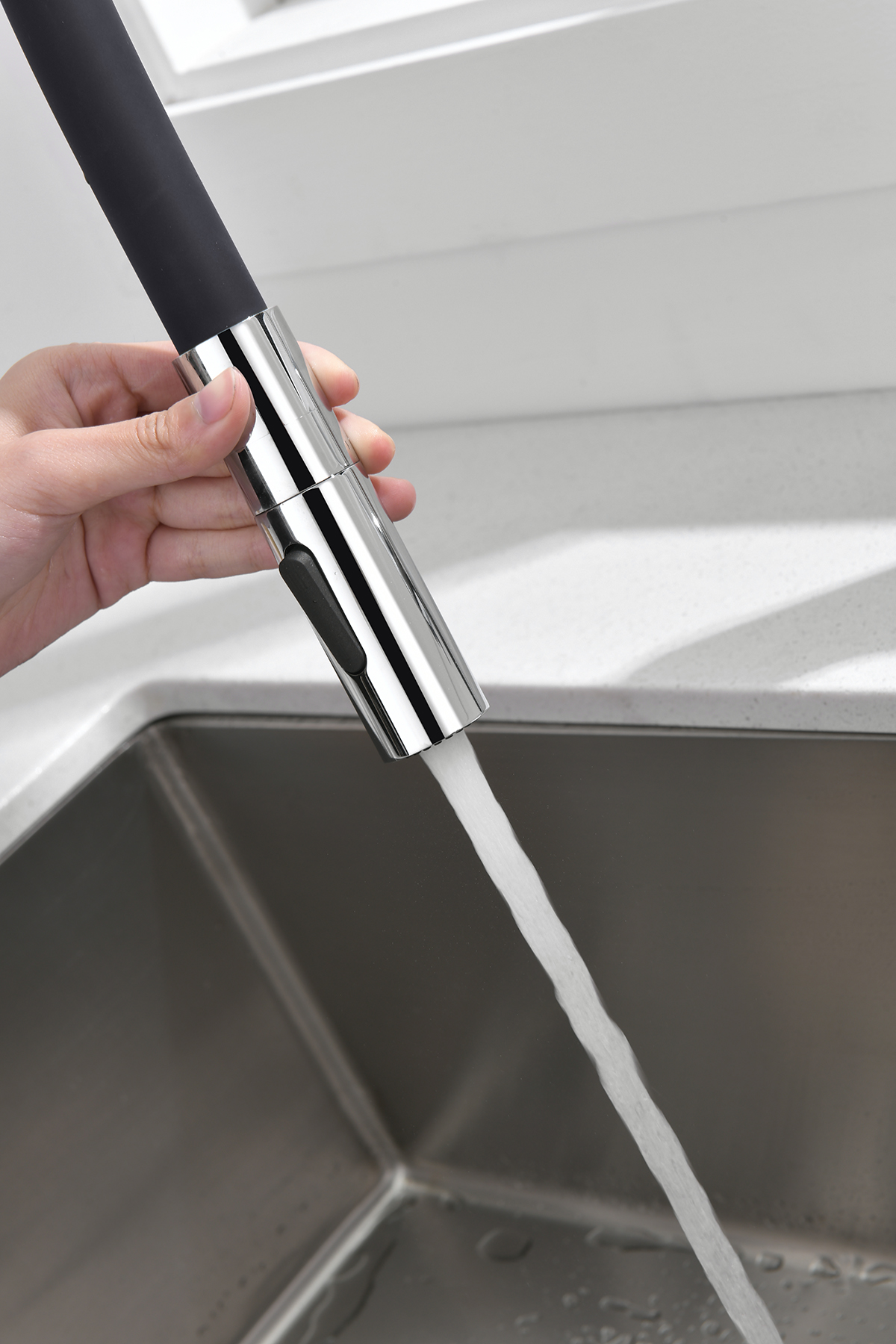 07126 Смеситель для кухни с гиб. МАГНИТ. изливом (ХРОМ+ЧЕР.) GANZER (10/1шт)